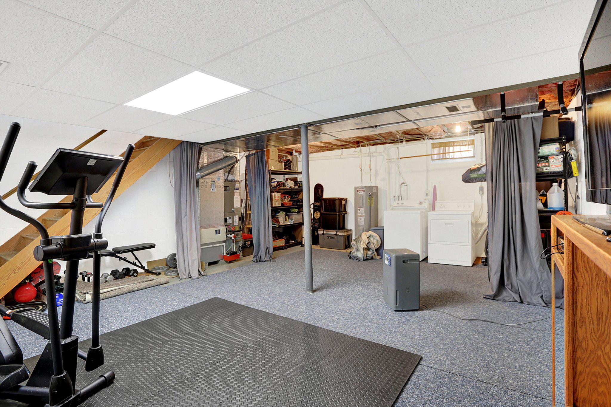 WYNDHAM PLACE - Residential