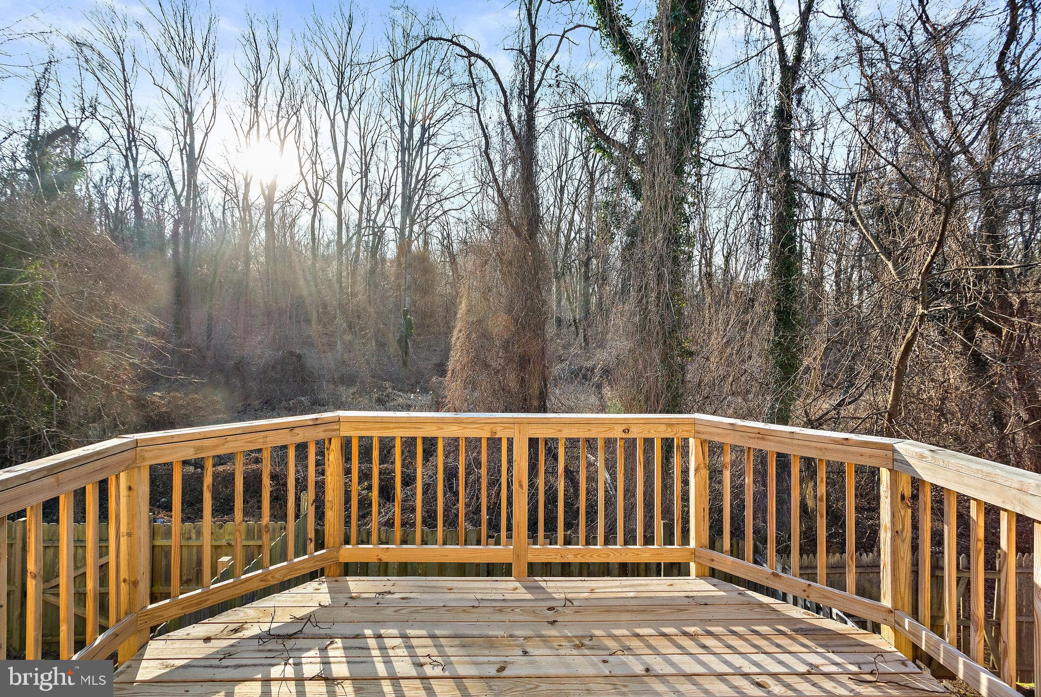 LONDON WOODS - Residential Lease