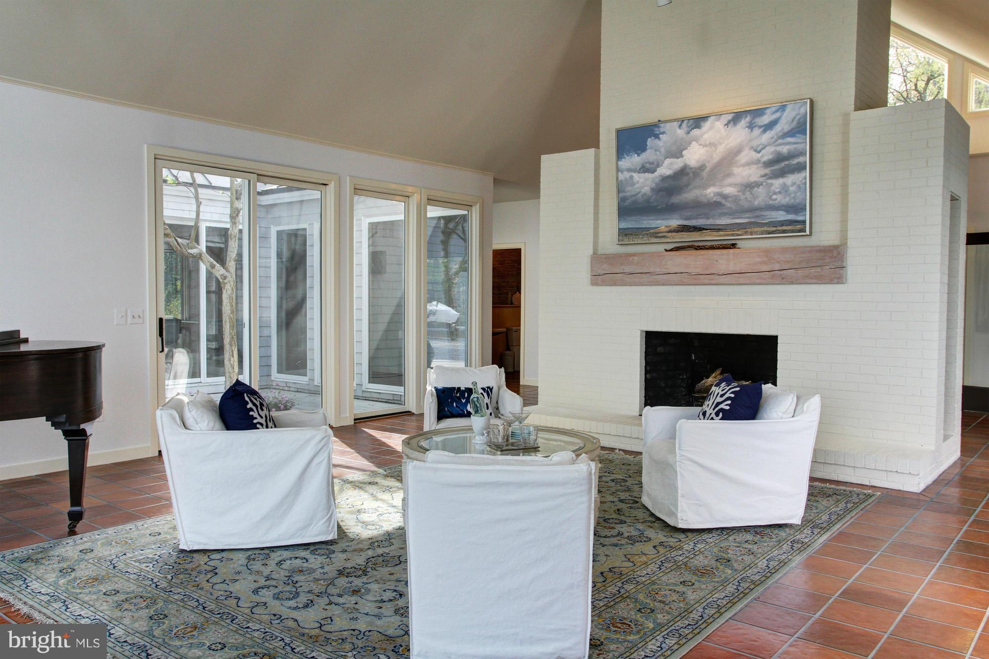 COVE CREEK CLUB - Residential