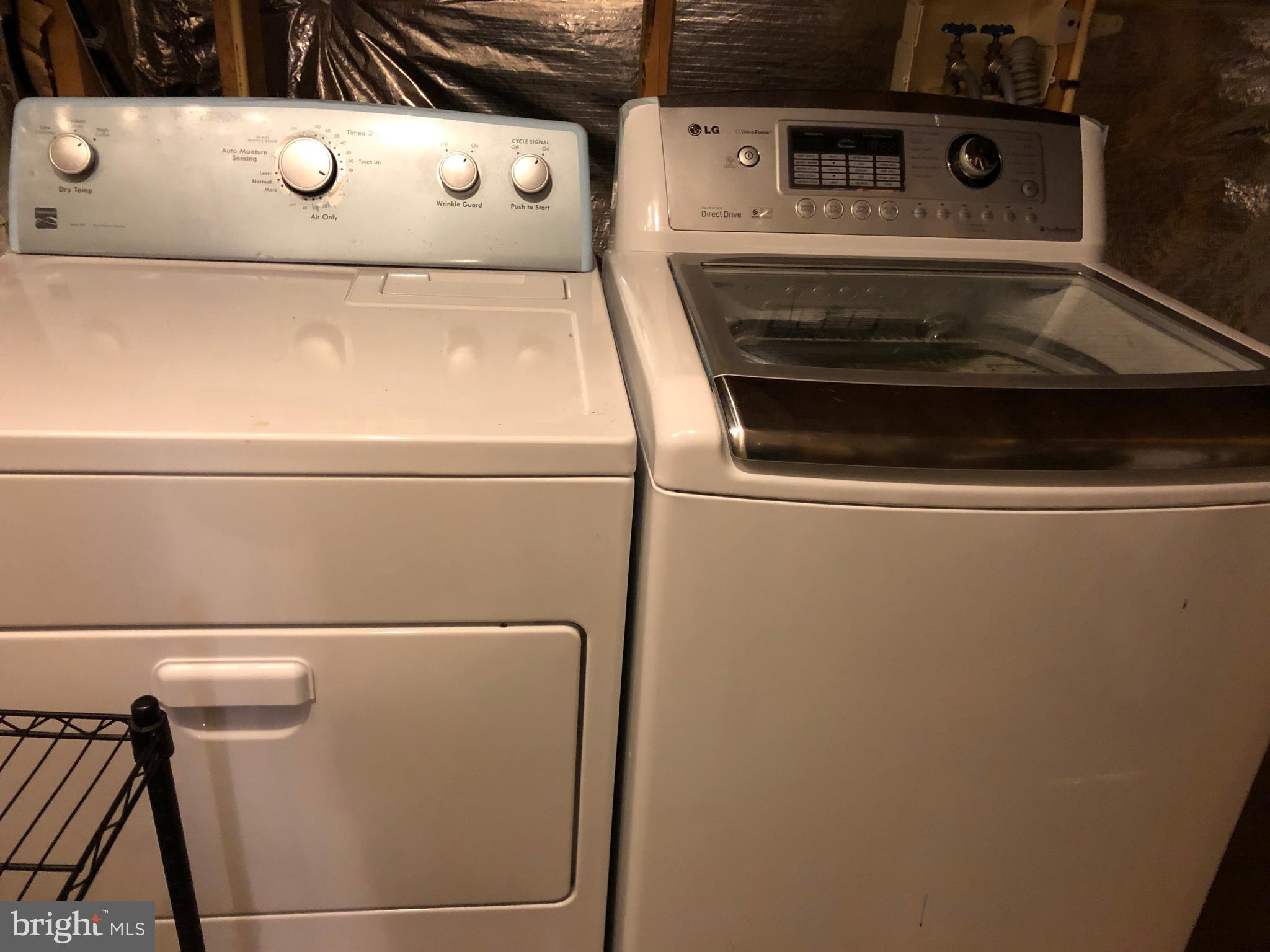 CLOVERLEAF TOWNHOMES - Residential Lease