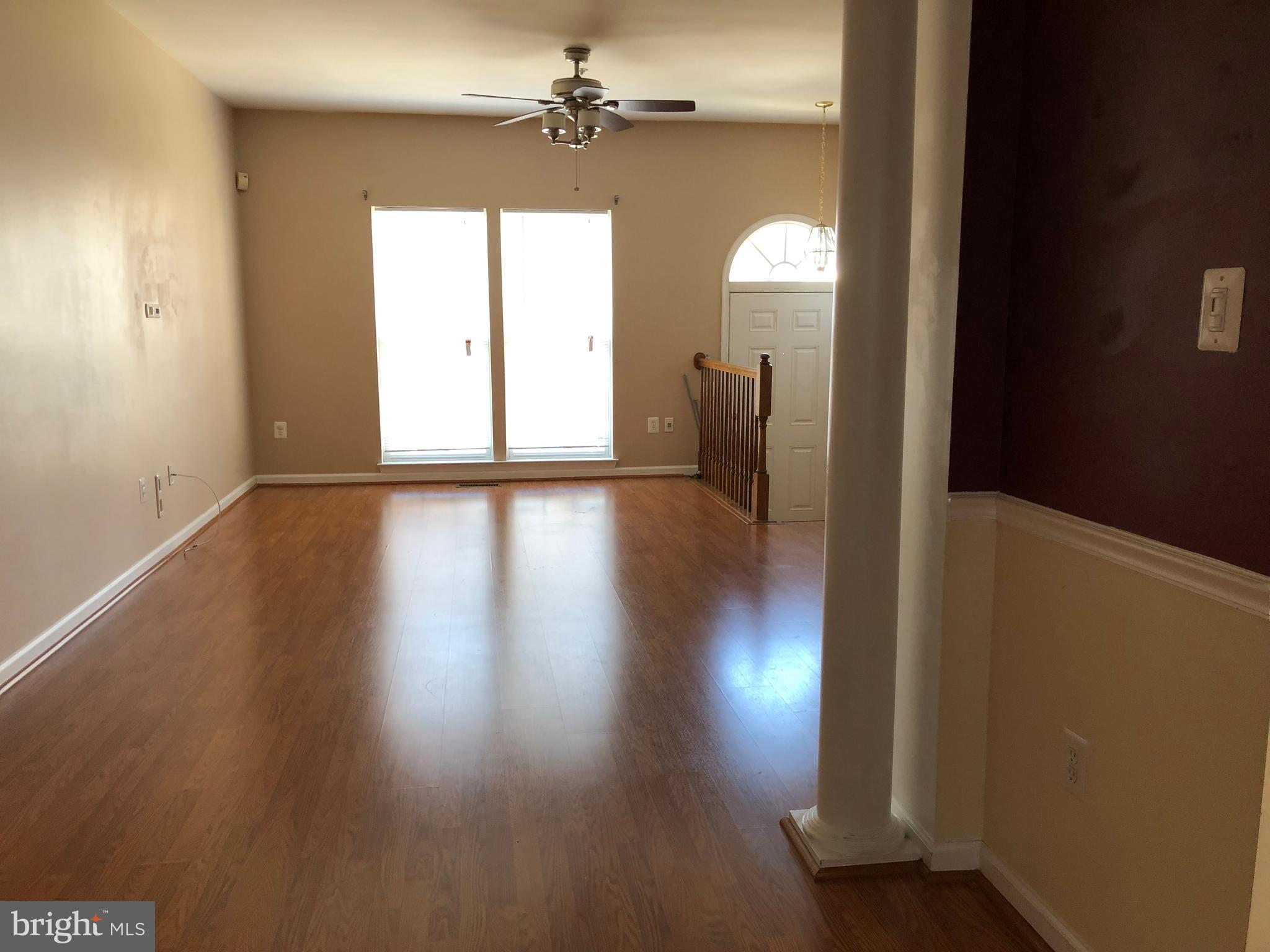 CLOVERLEAF TOWNHOMES - Residential Lease