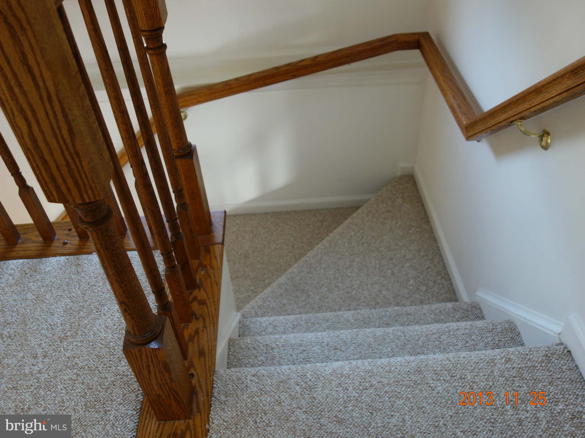 CLOVERLEAF TOWNHOMES - Residential Lease