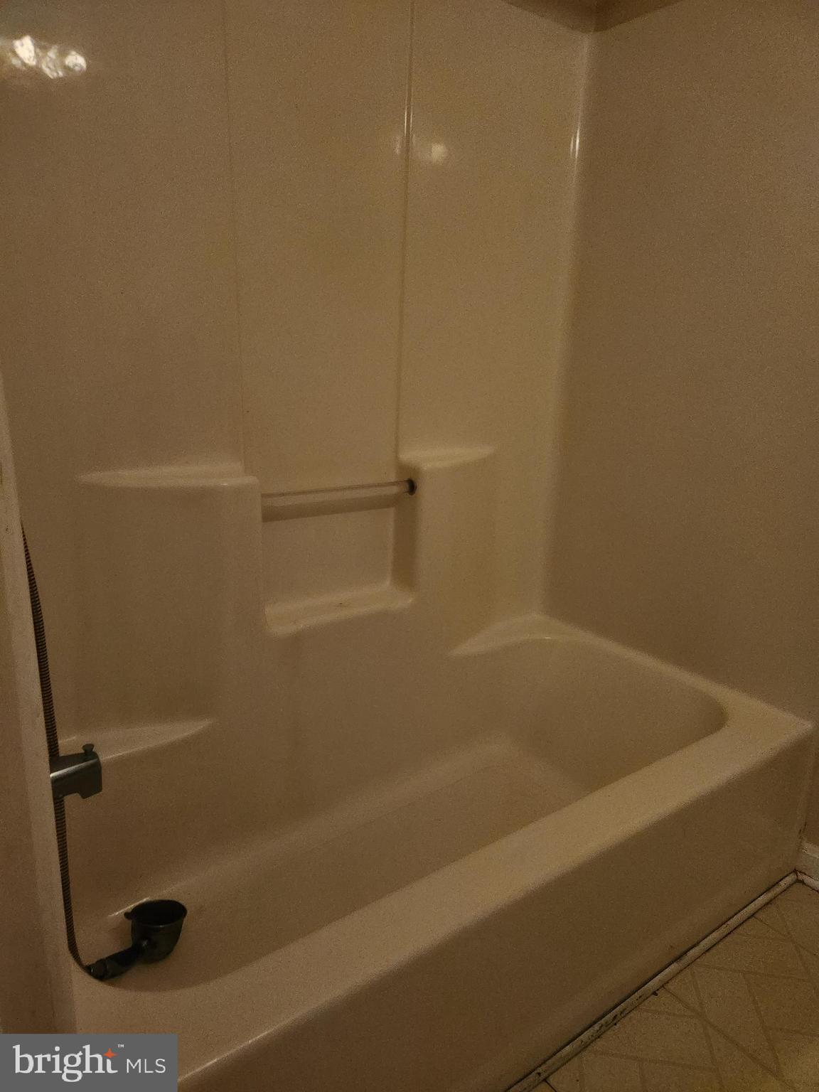 LONDON WOODS - Residential