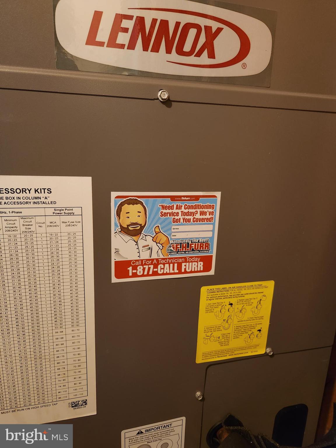 LONDON WOODS - Residential