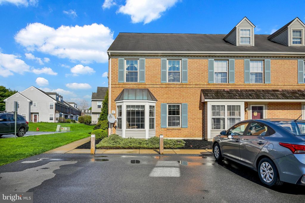 Photo of 164 Melrose Lane, Lancaster, PA 17601 (MLS # PALA2049758)