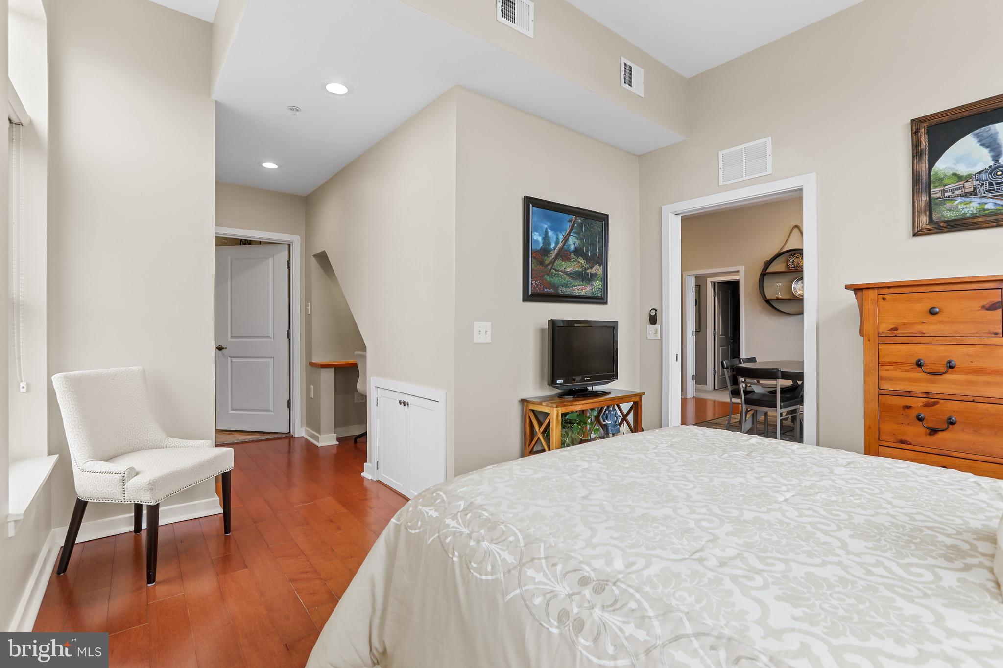 MOUNT VERNON PLACE HISTORIC DISTRICT - Residential