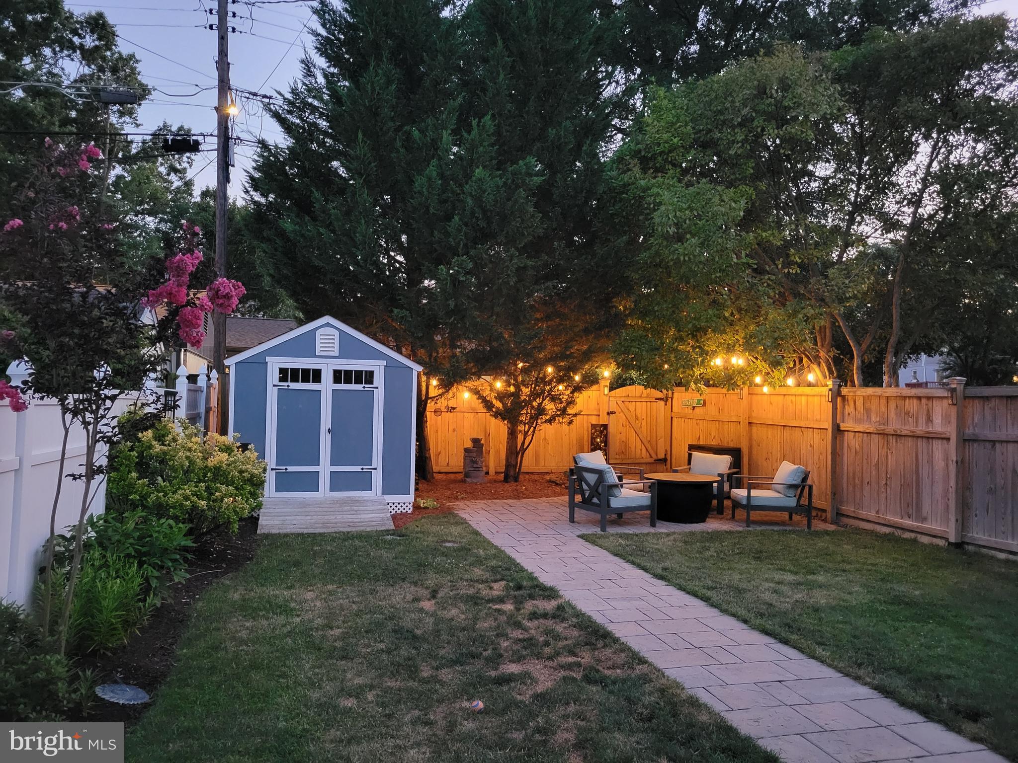 HUNTINGTON - Residential Lease