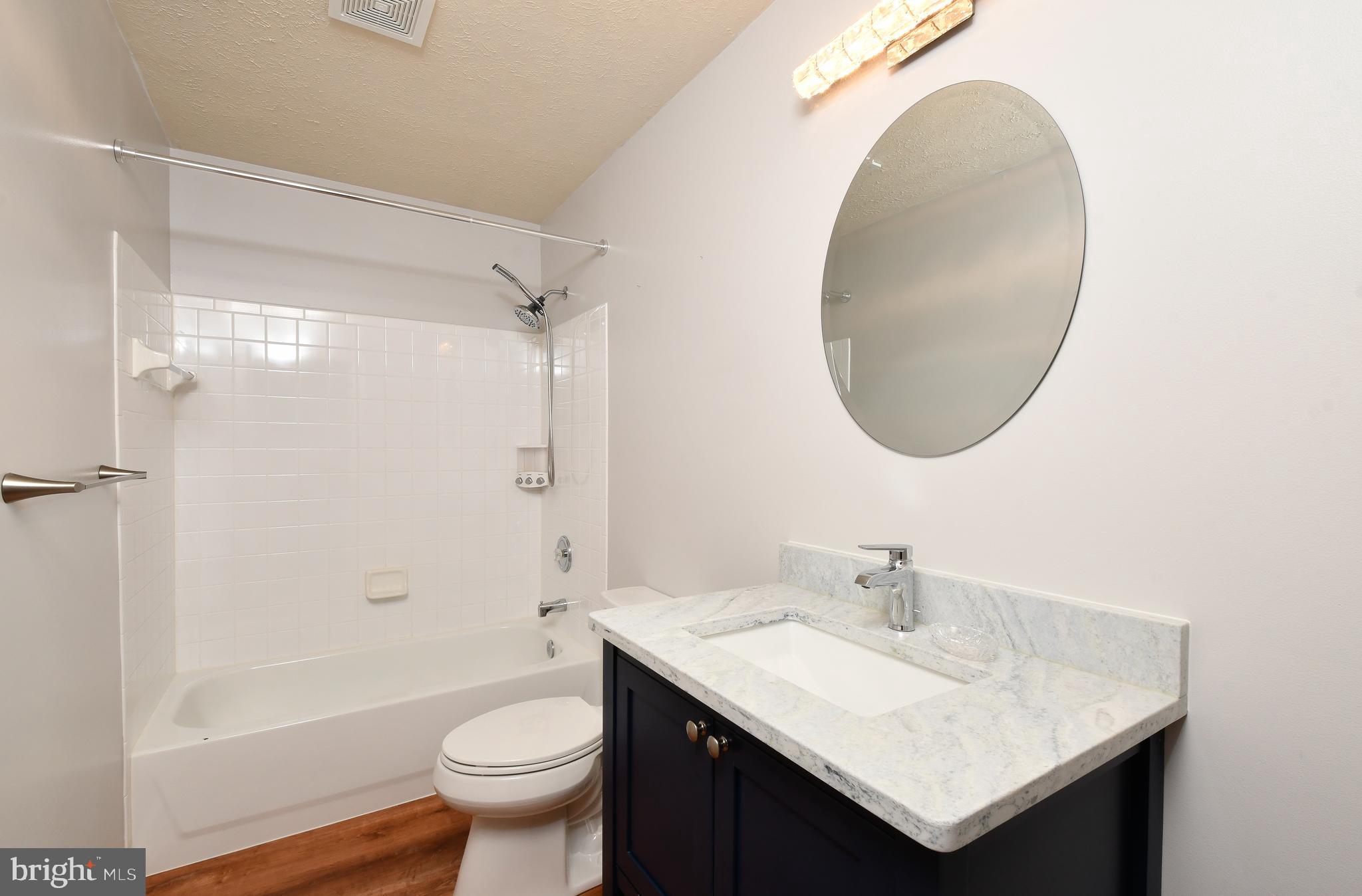 KINGSWOOD - Residential