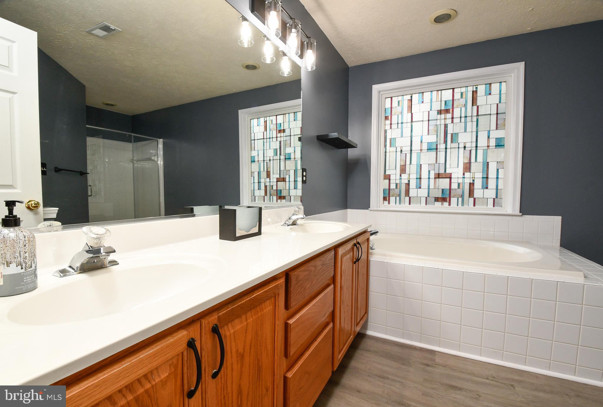 KINGSWOOD - Residential