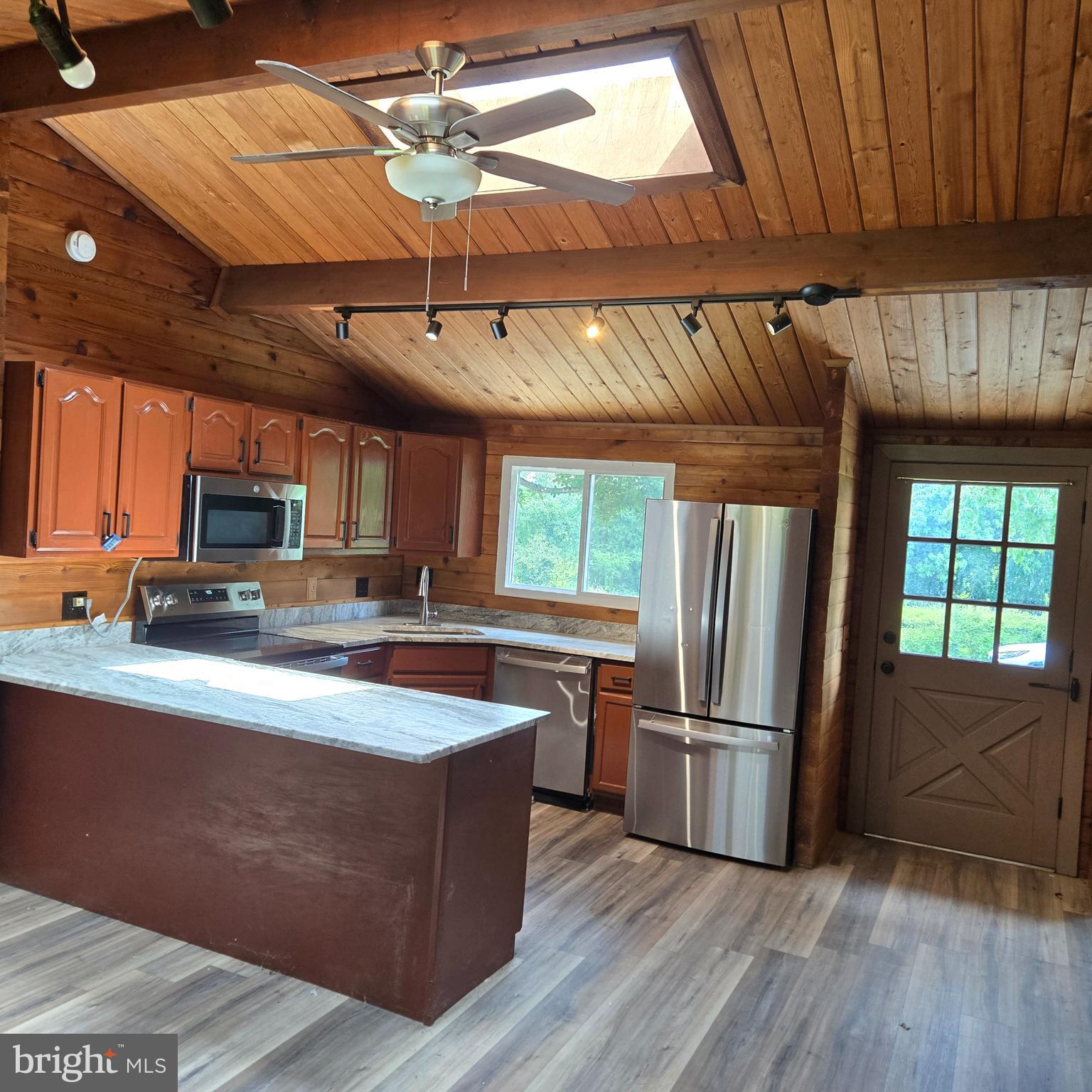 CLARKSVILLE HUNT - Residential Lease