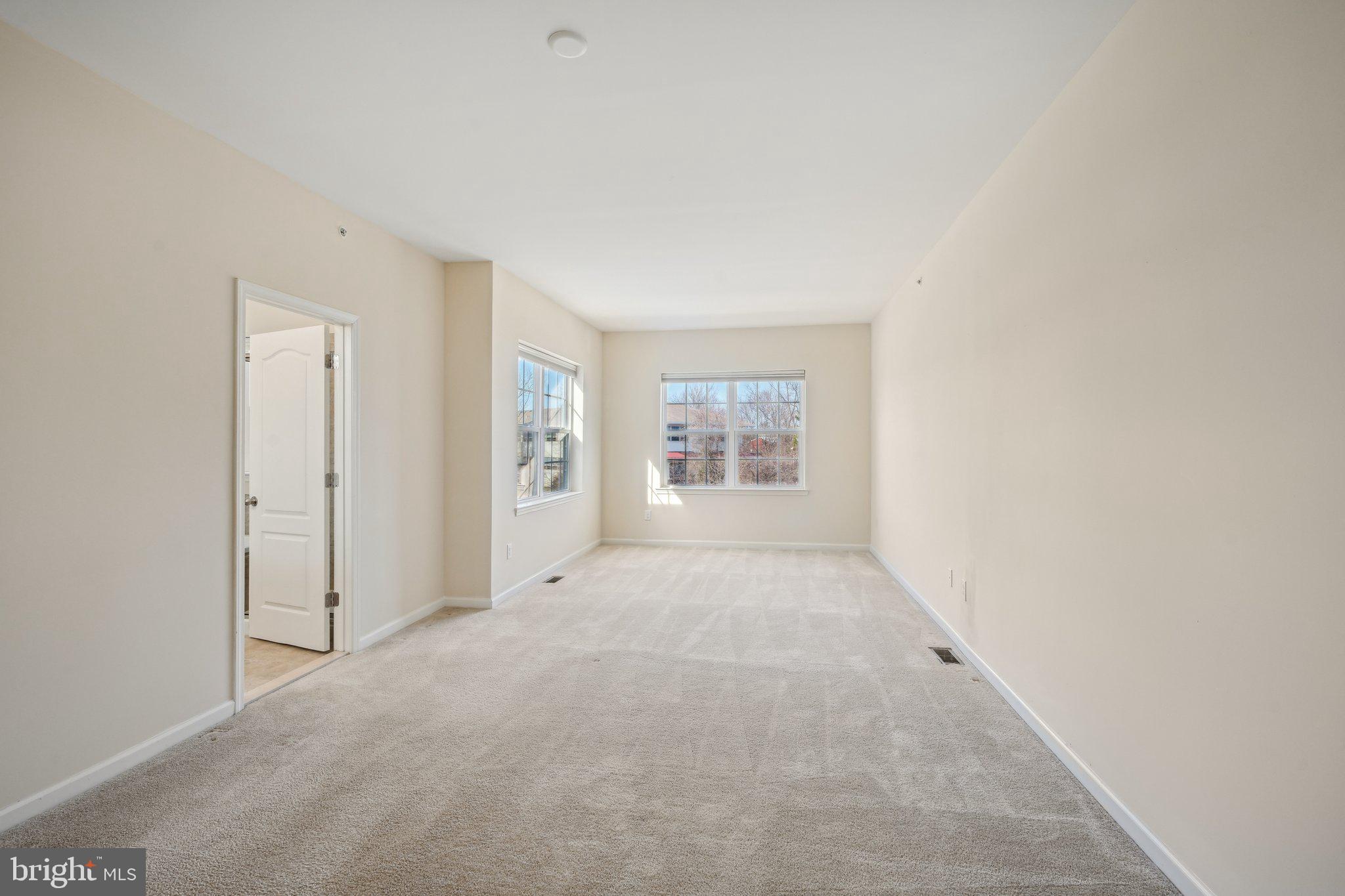 HIGH GROVE - Residential