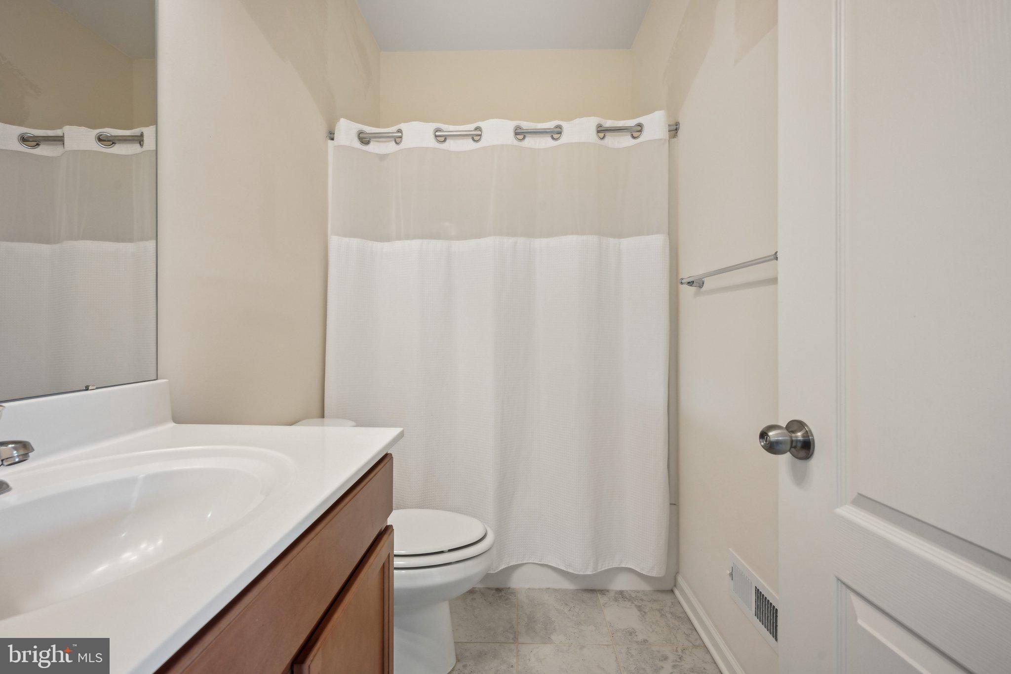 HIGH GROVE - Residential