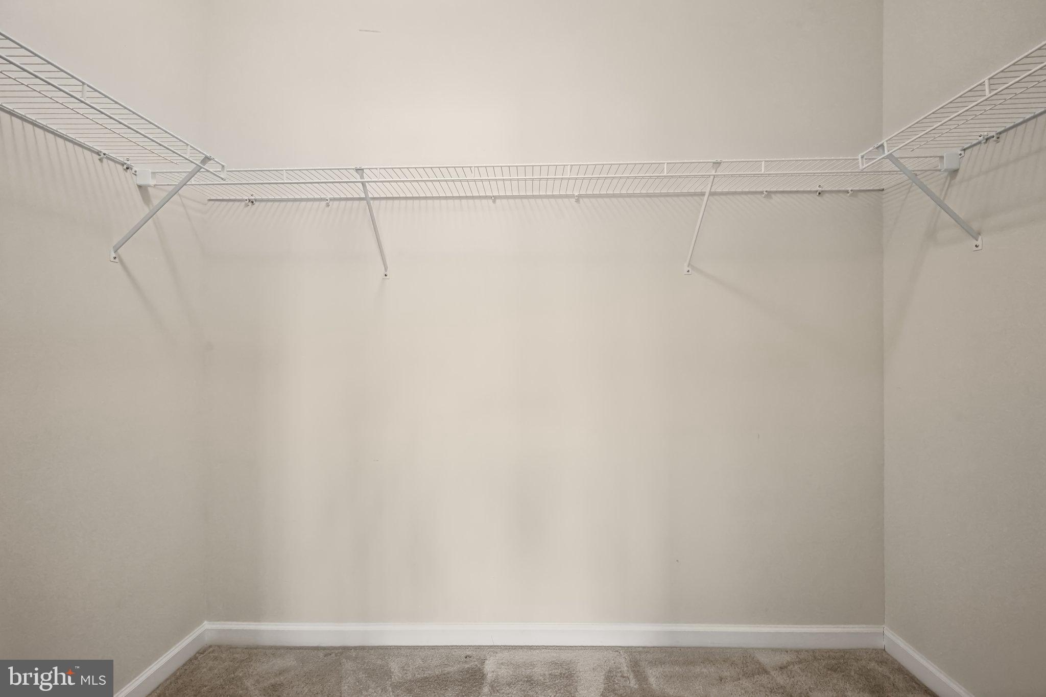 HIGH GROVE - Residential