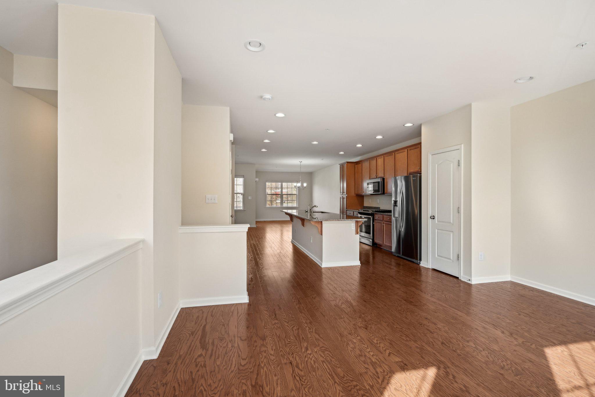 HIGH GROVE - Residential