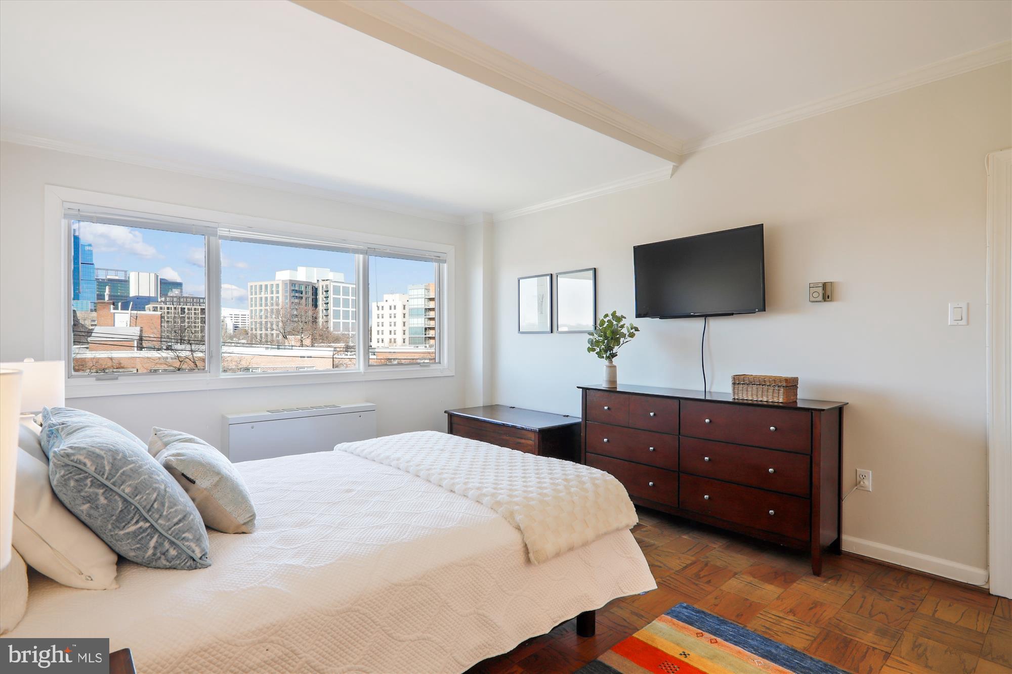 4720 CHEVY CHASE DR - Residential