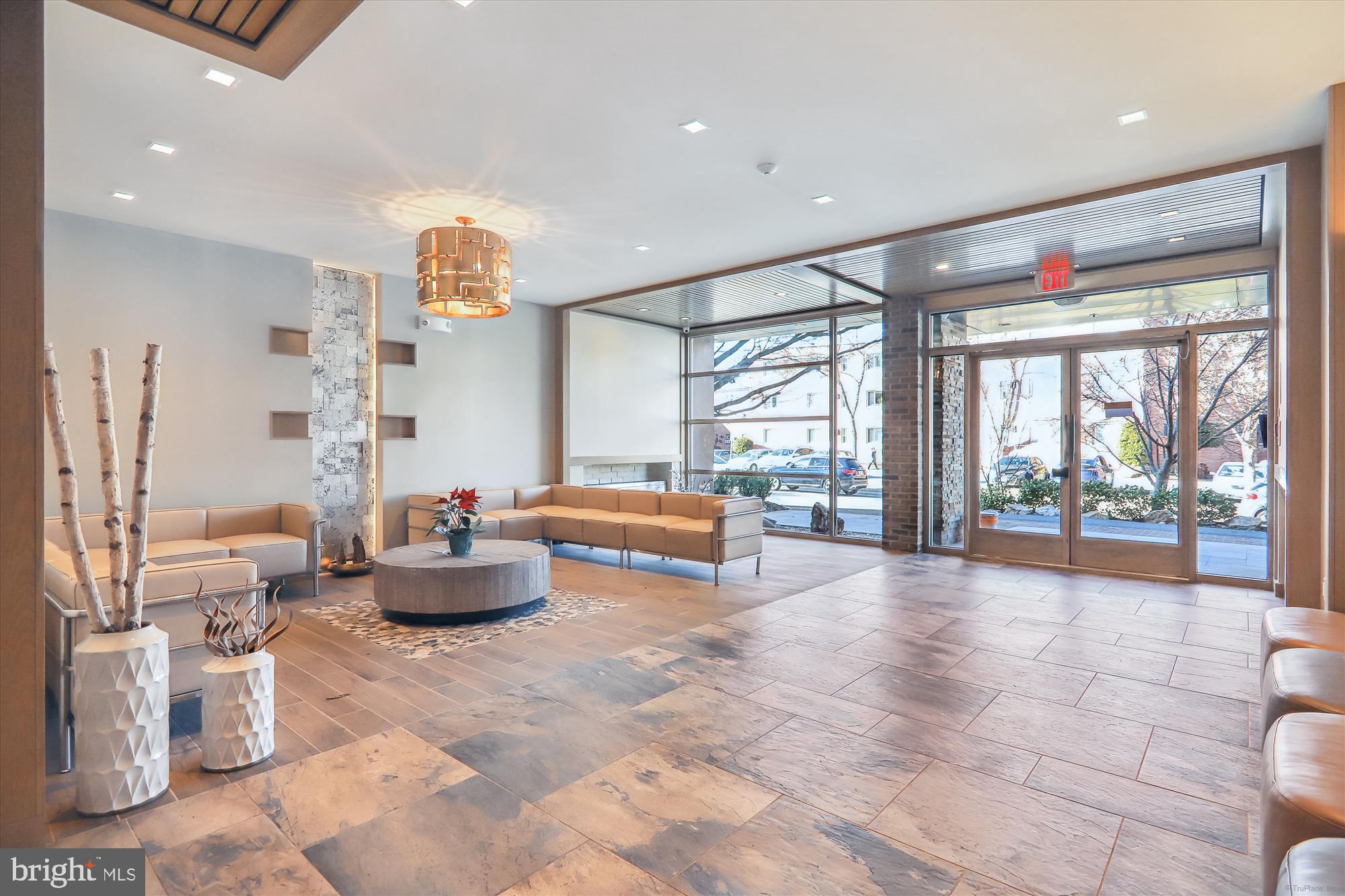 4720 CHEVY CHASE DR - Residential