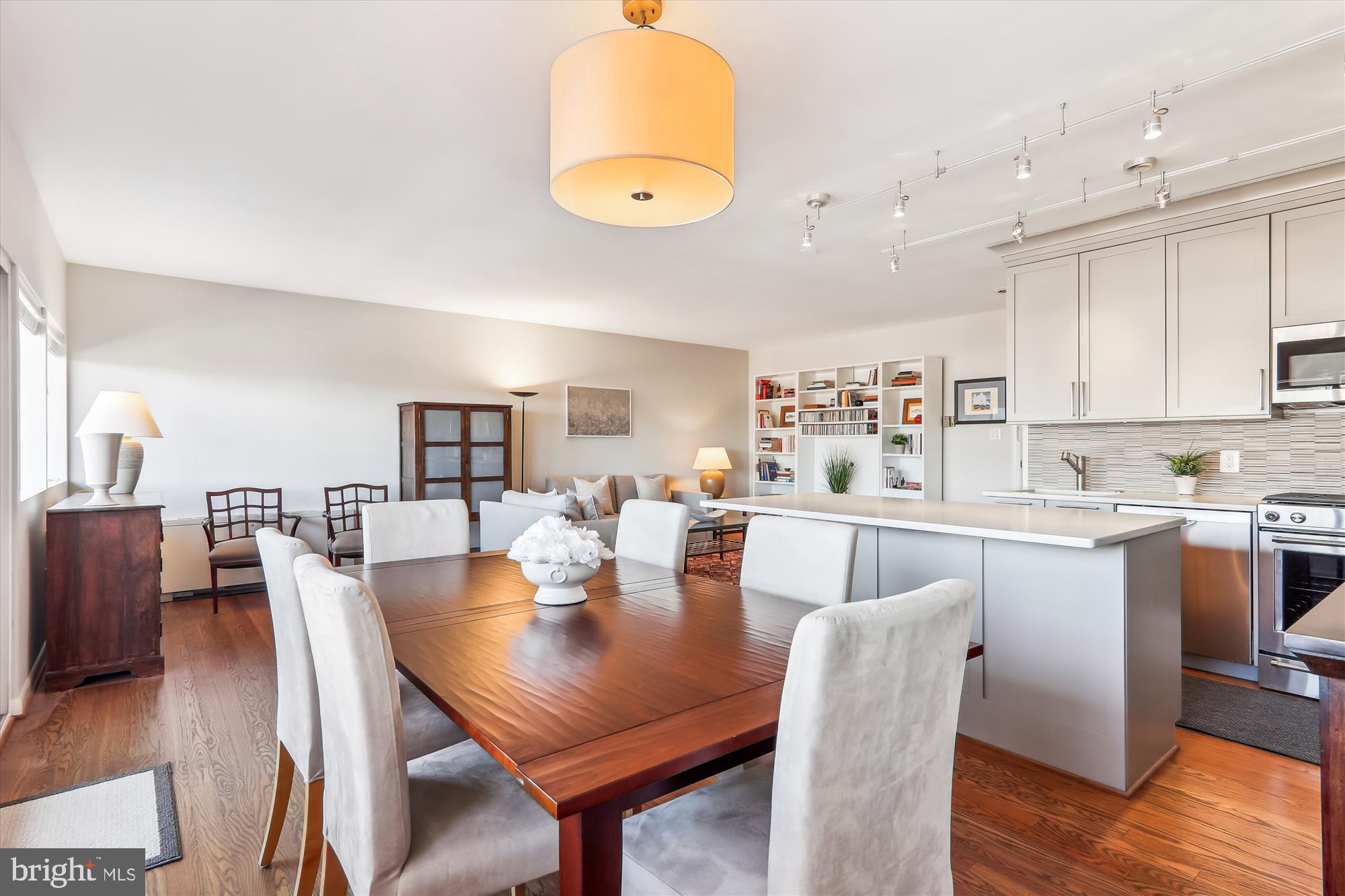 4720 CHEVY CHASE DR - Residential