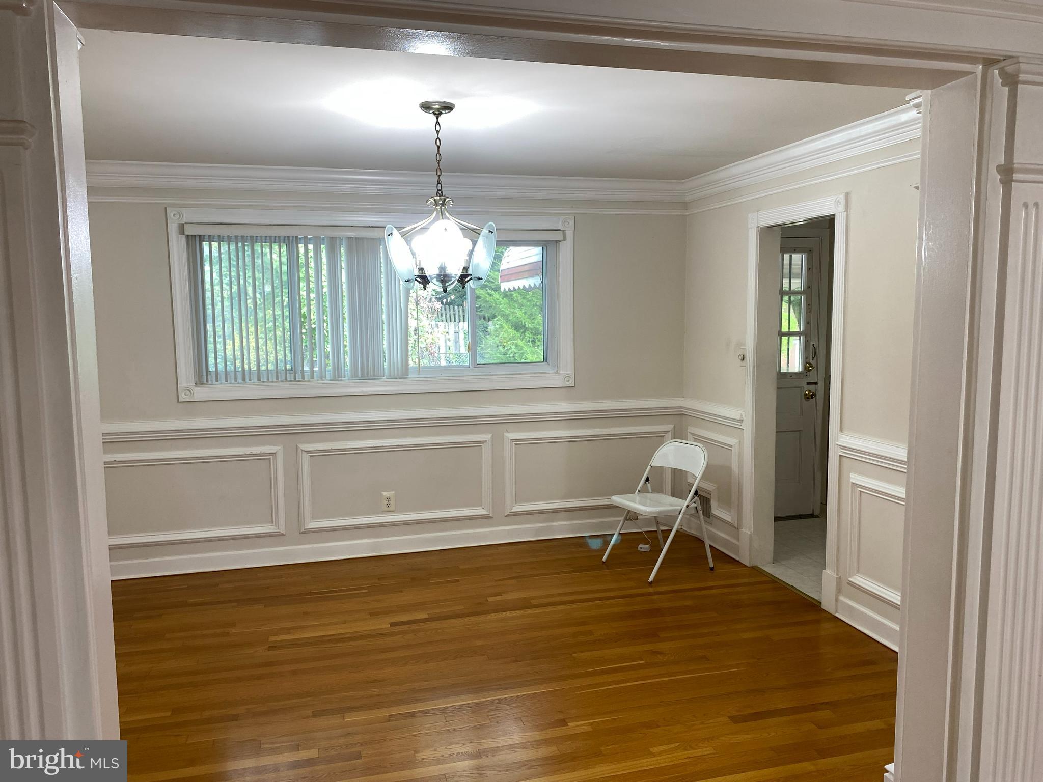 WHITES RAVENWOOD PARK - Residential