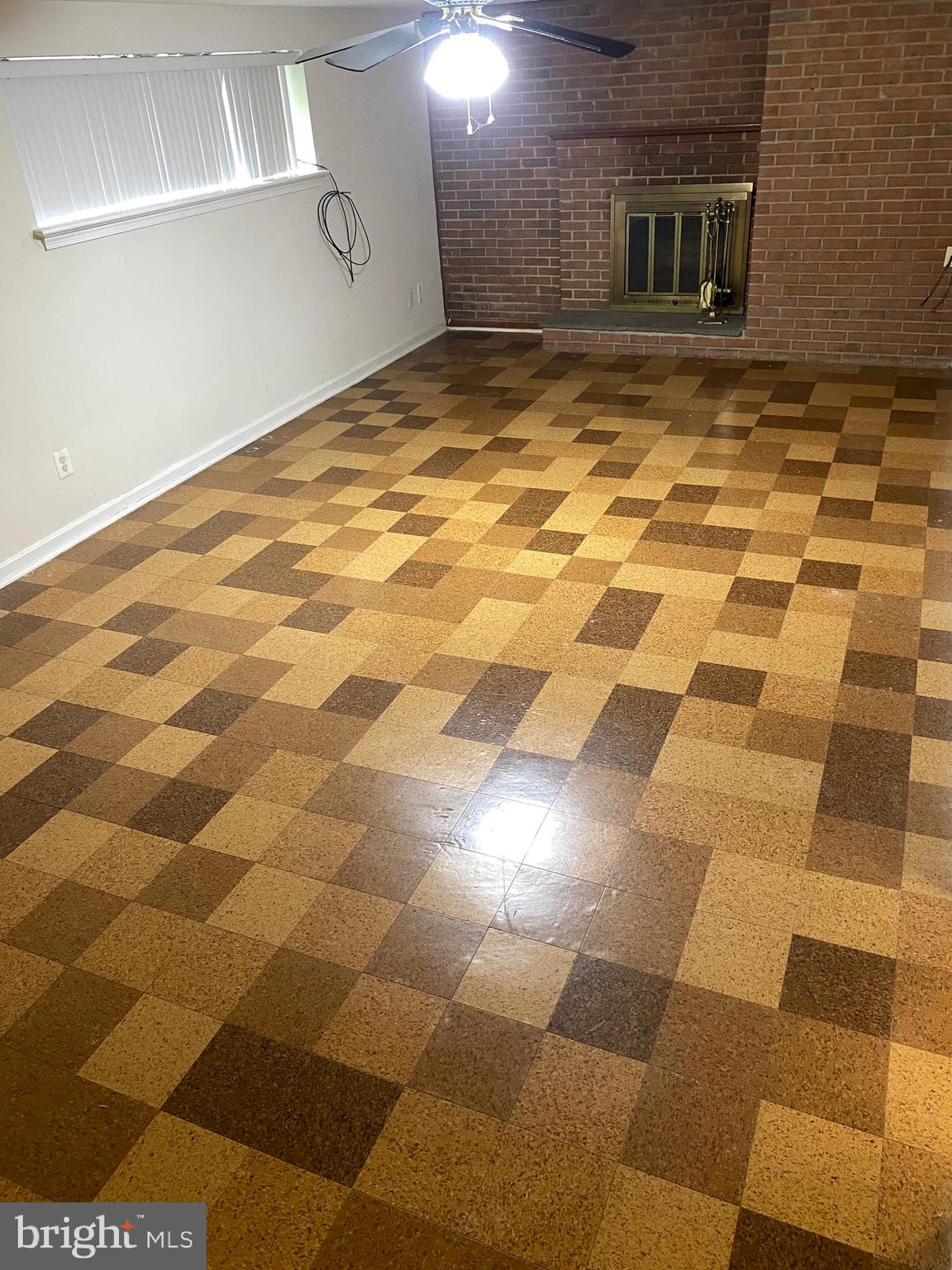 WHITES RAVENWOOD PARK - Residential