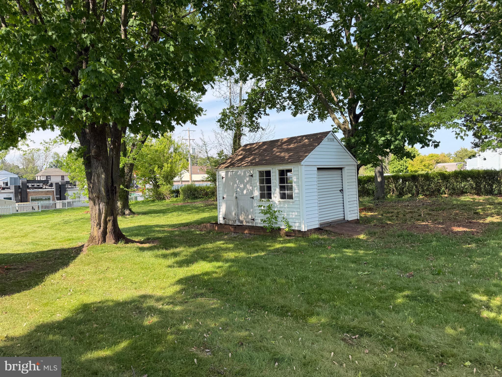 ABBOTTSTOWN - Residential