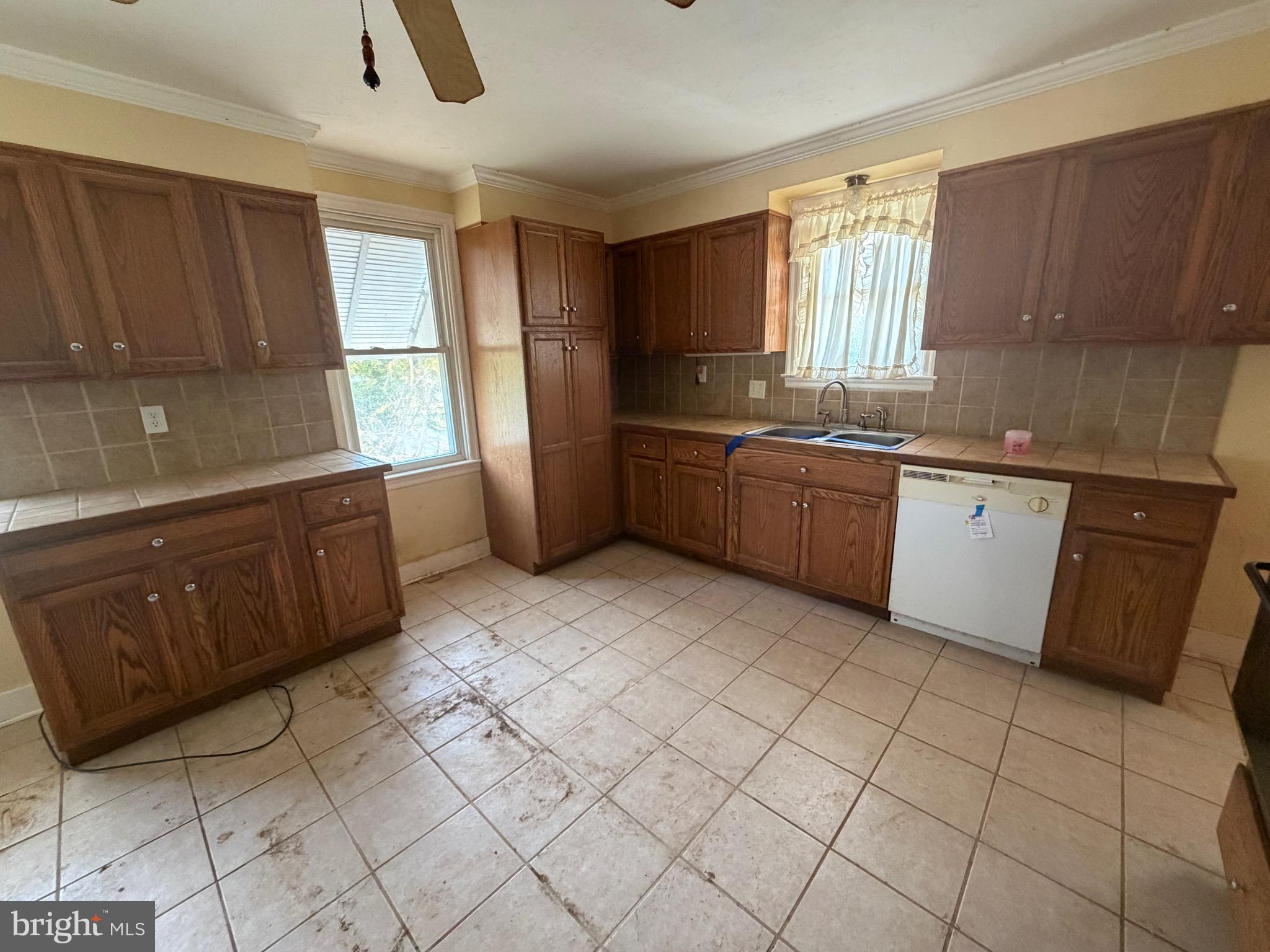 ABBOTTSTOWN - Residential