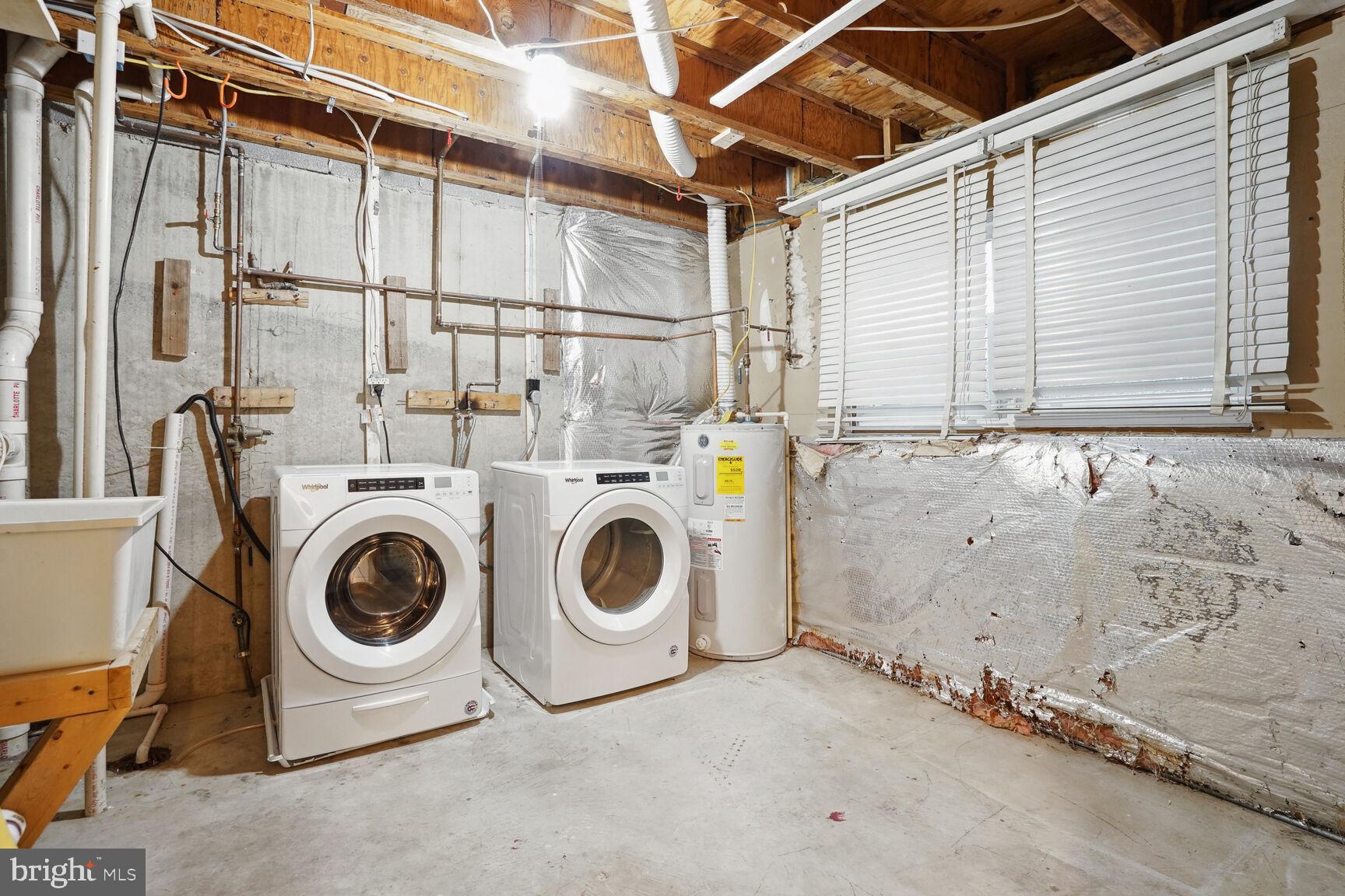 OAKWOOD COMMONS AT BURKE - Residential Lease