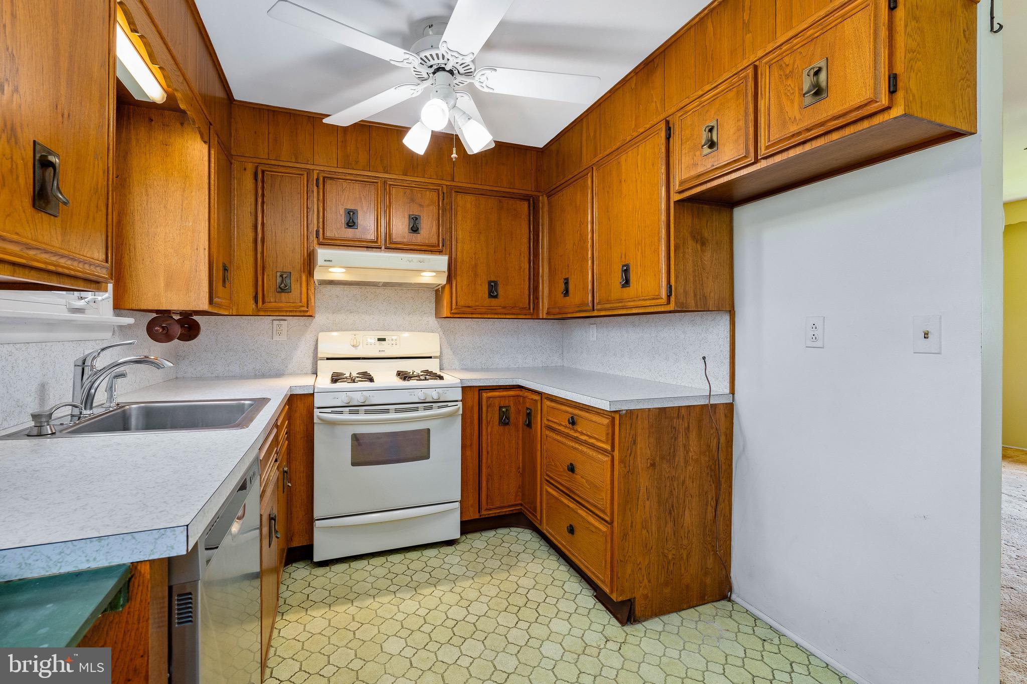 TANGLEWOOD - Residential