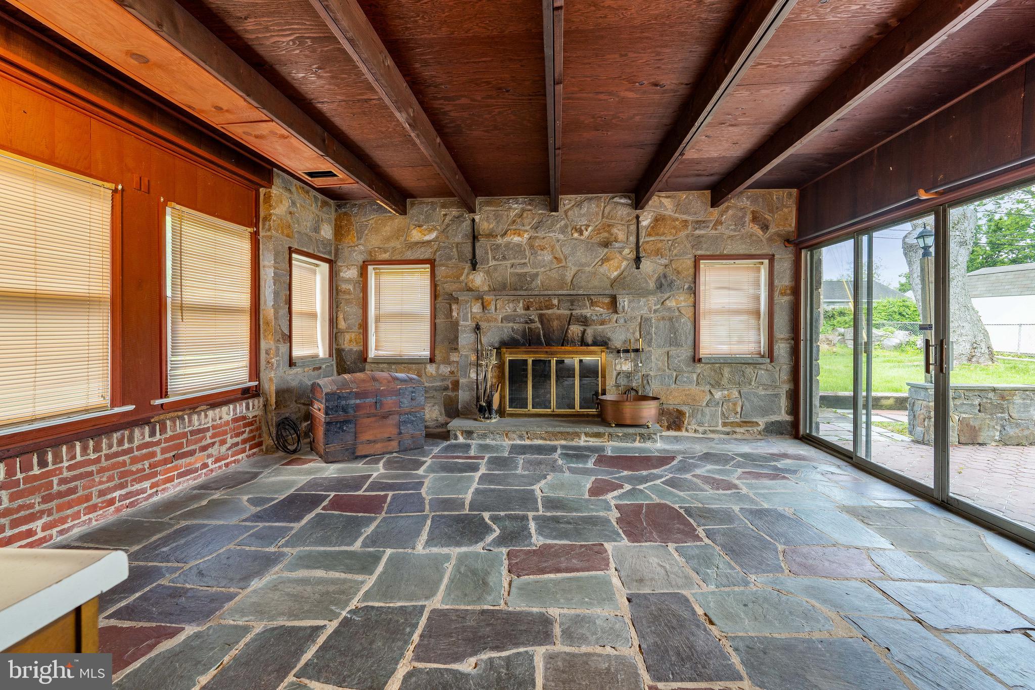 TANGLEWOOD - Residential