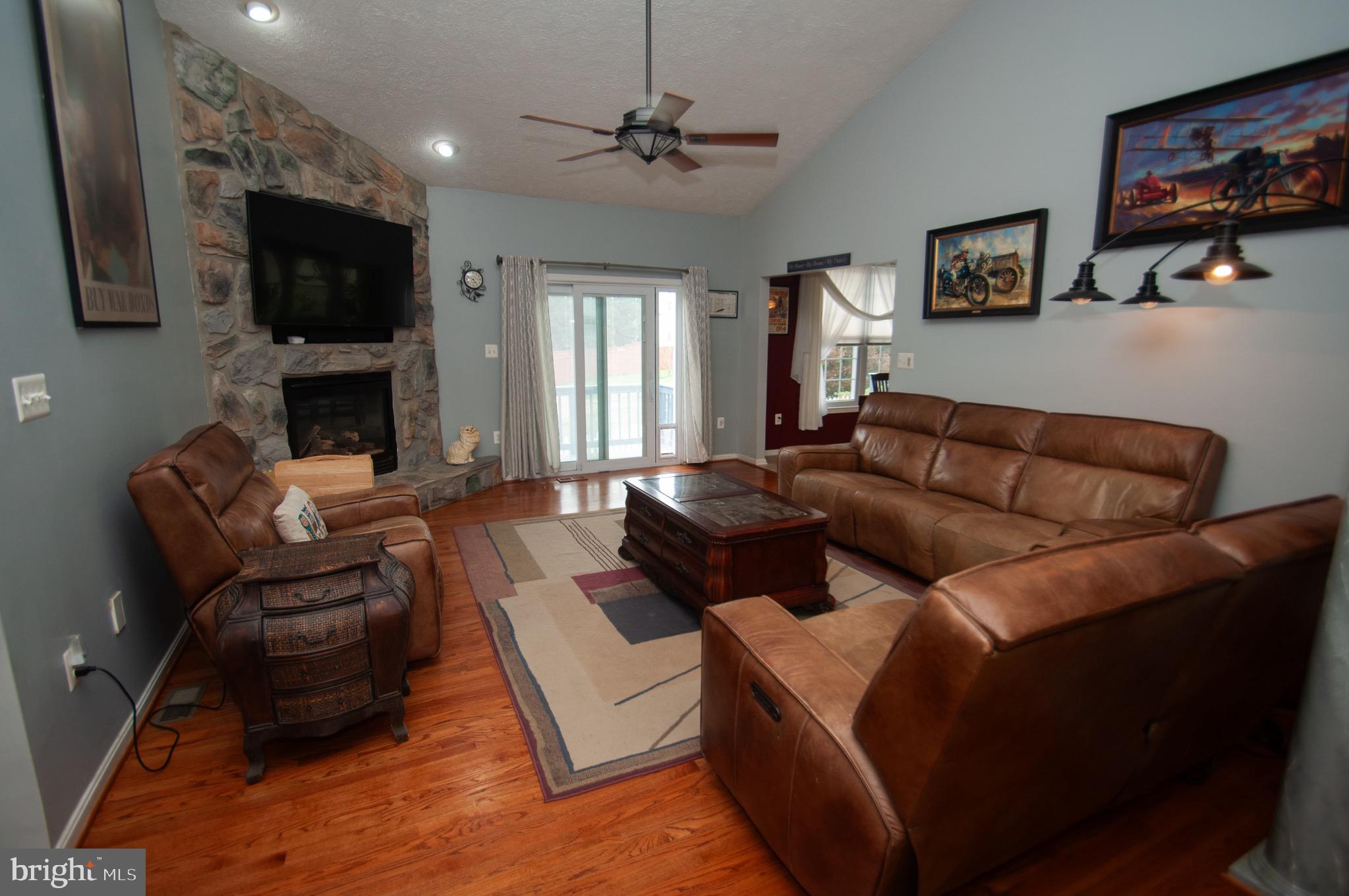 KINGS PURCHASE - Residential