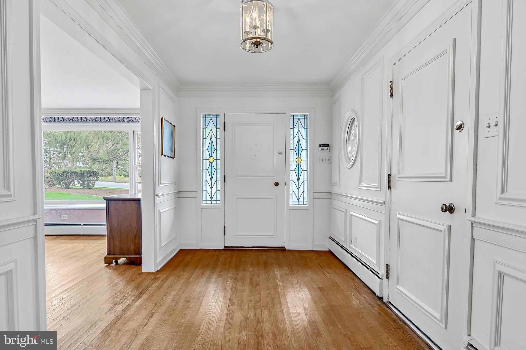 STRATHCONA HILLS - Residential