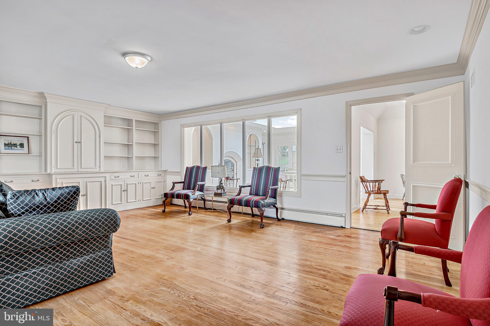STRATHCONA HILLS - Residential