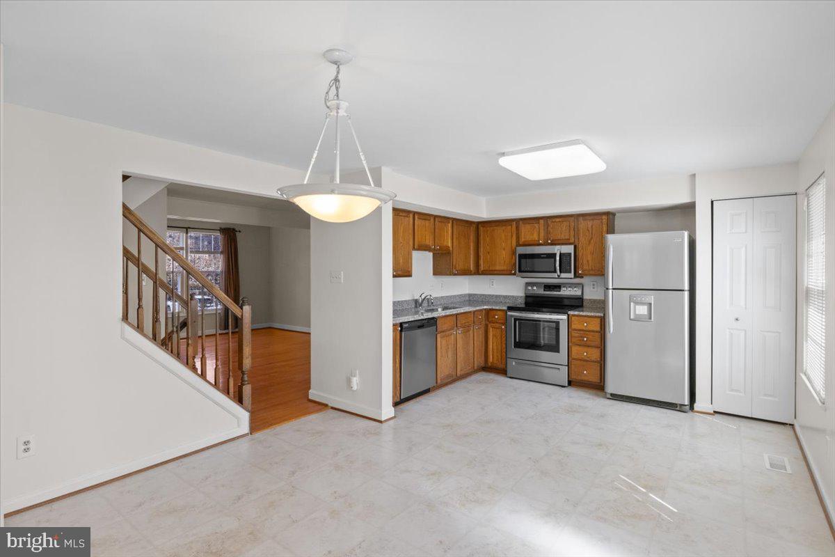 OLD BRIDGE ESTATES - Residential Lease