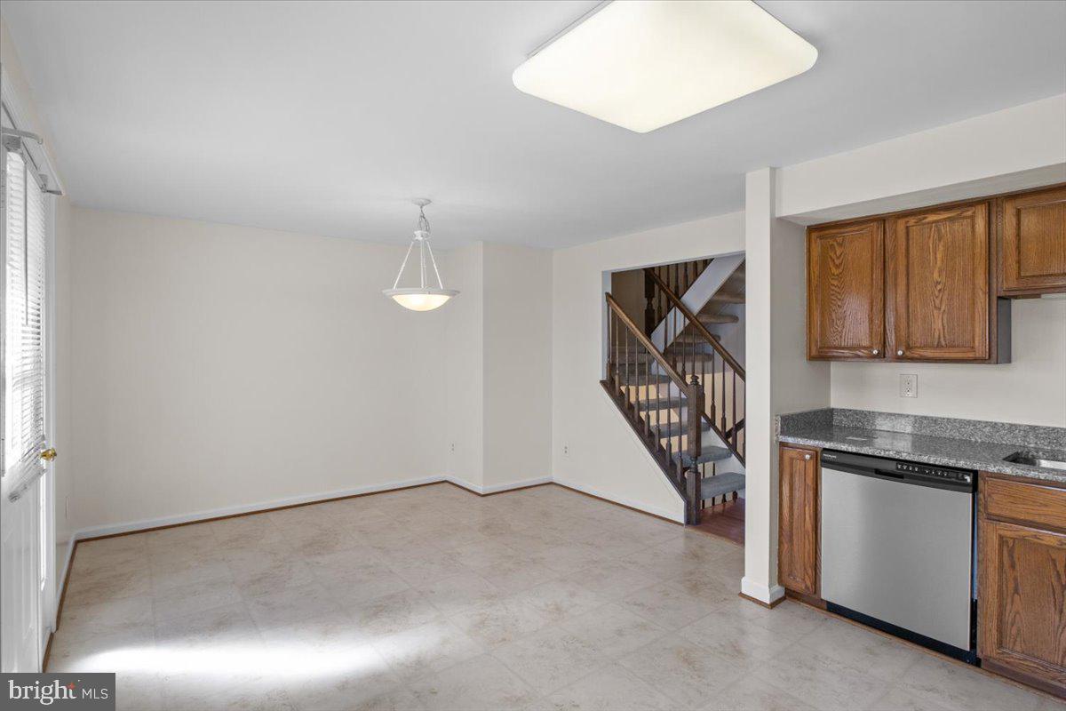 OLD BRIDGE ESTATES - Residential Lease