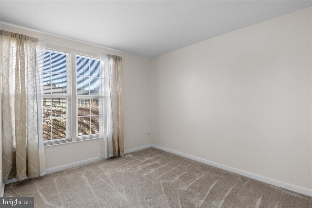 OLD BRIDGE ESTATES - Residential Lease