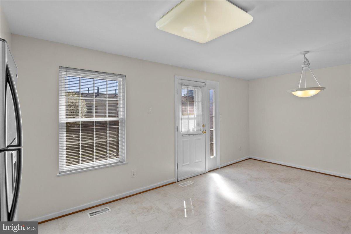 OLD BRIDGE ESTATES - Residential Lease