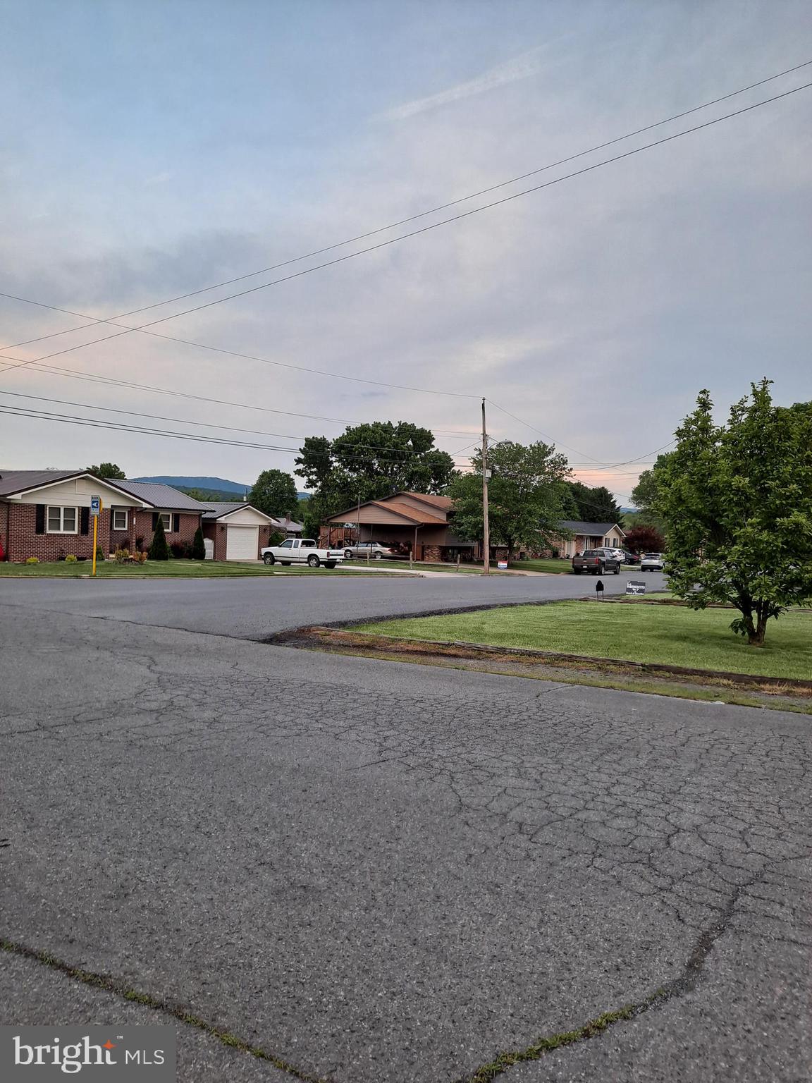 BRYAN FIELD - Residential