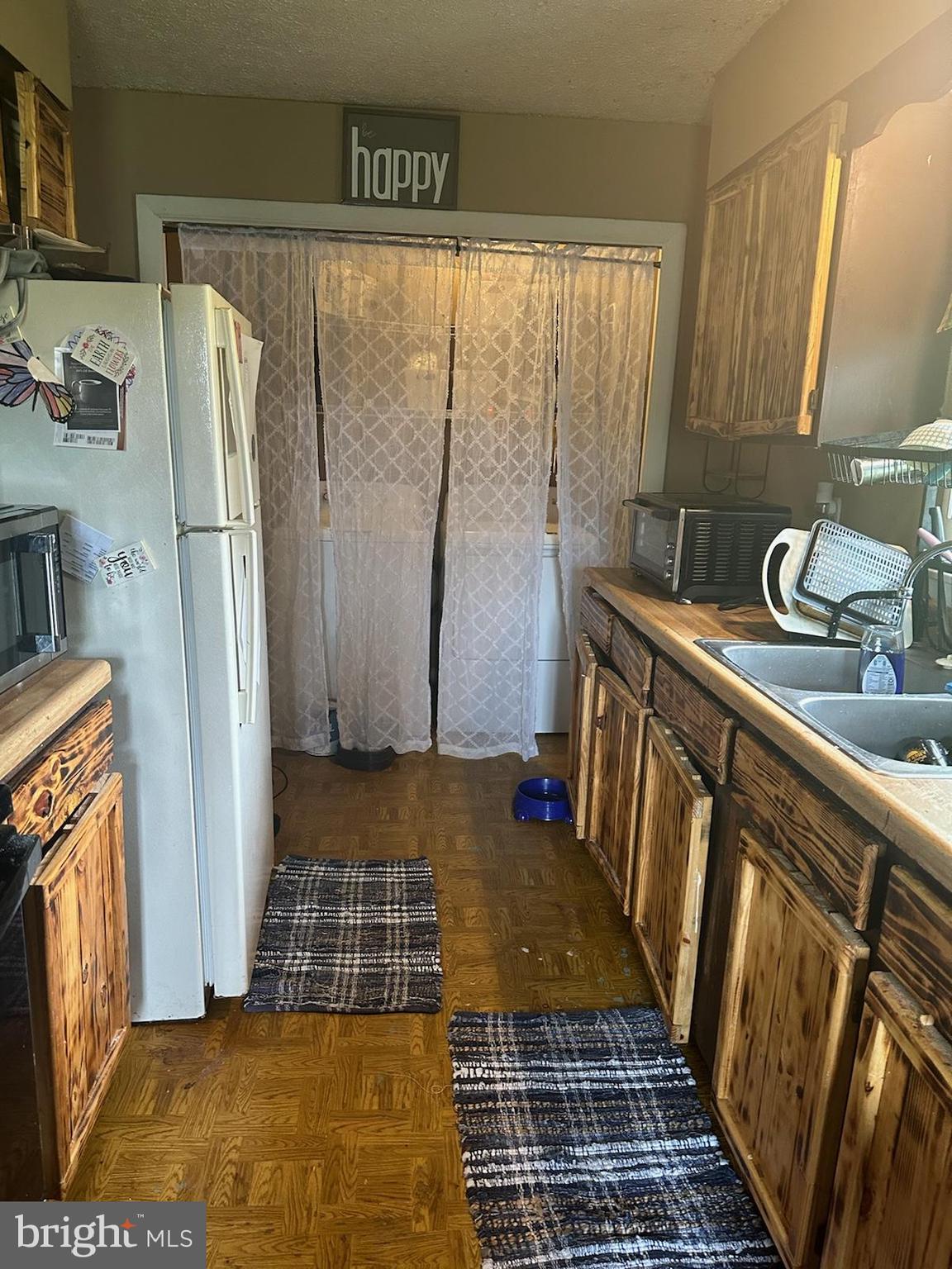 BRYAN FIELD - Residential