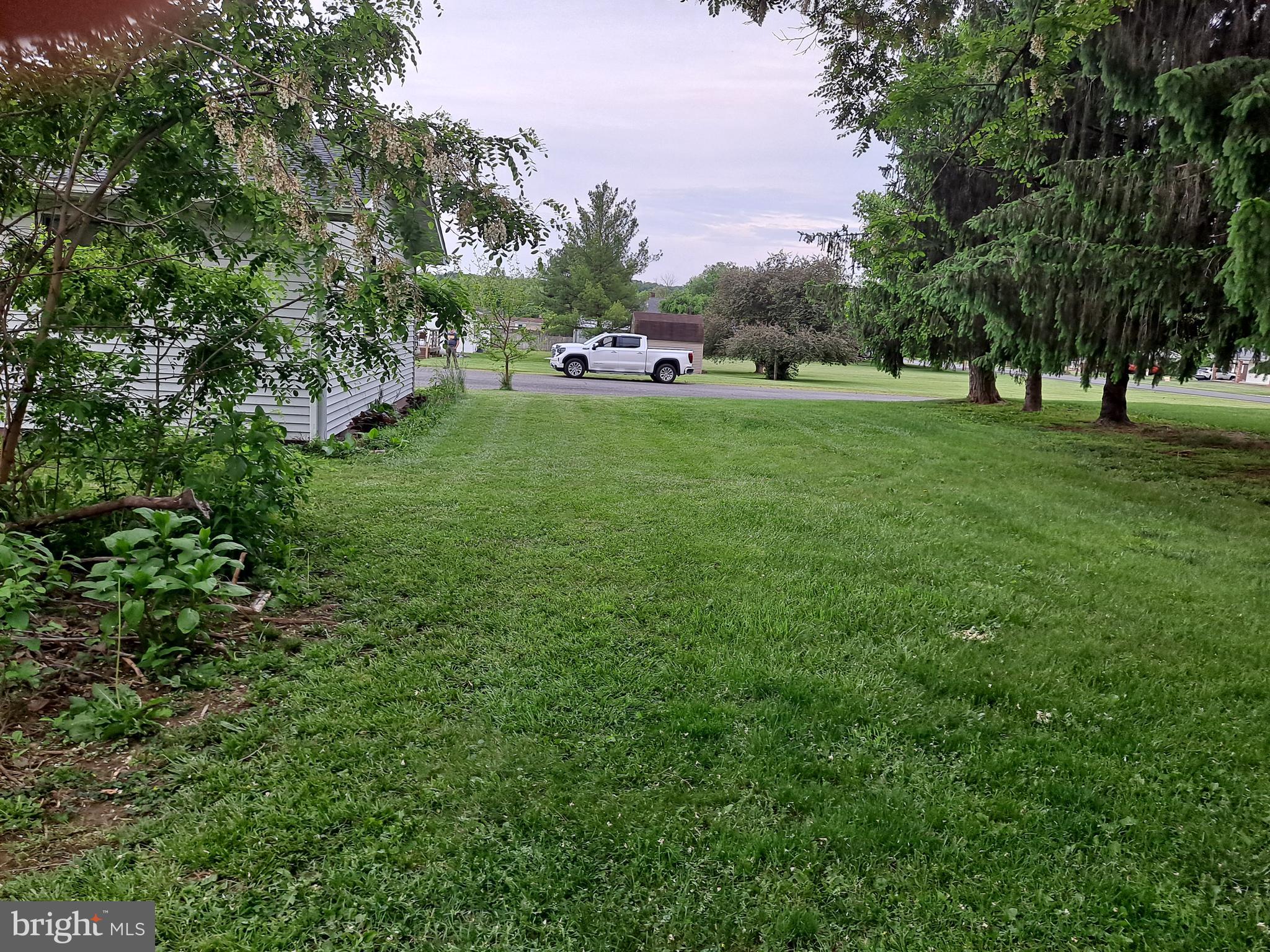 BRYAN FIELD - Residential