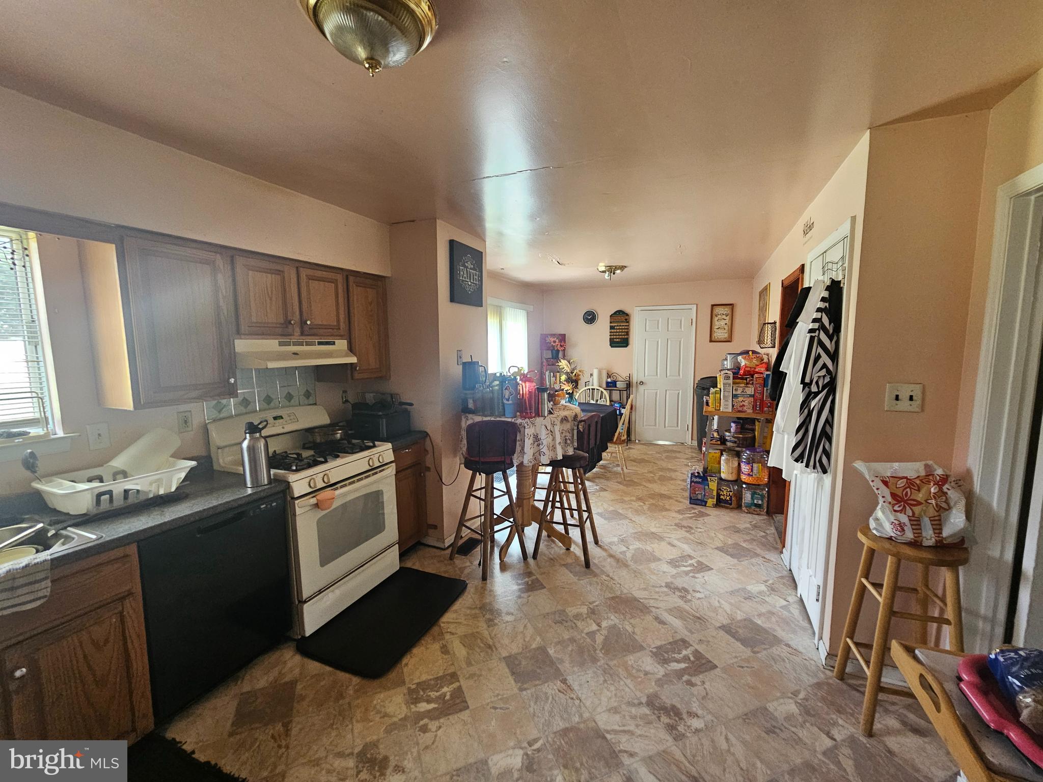 114 CARNATION DRIVE