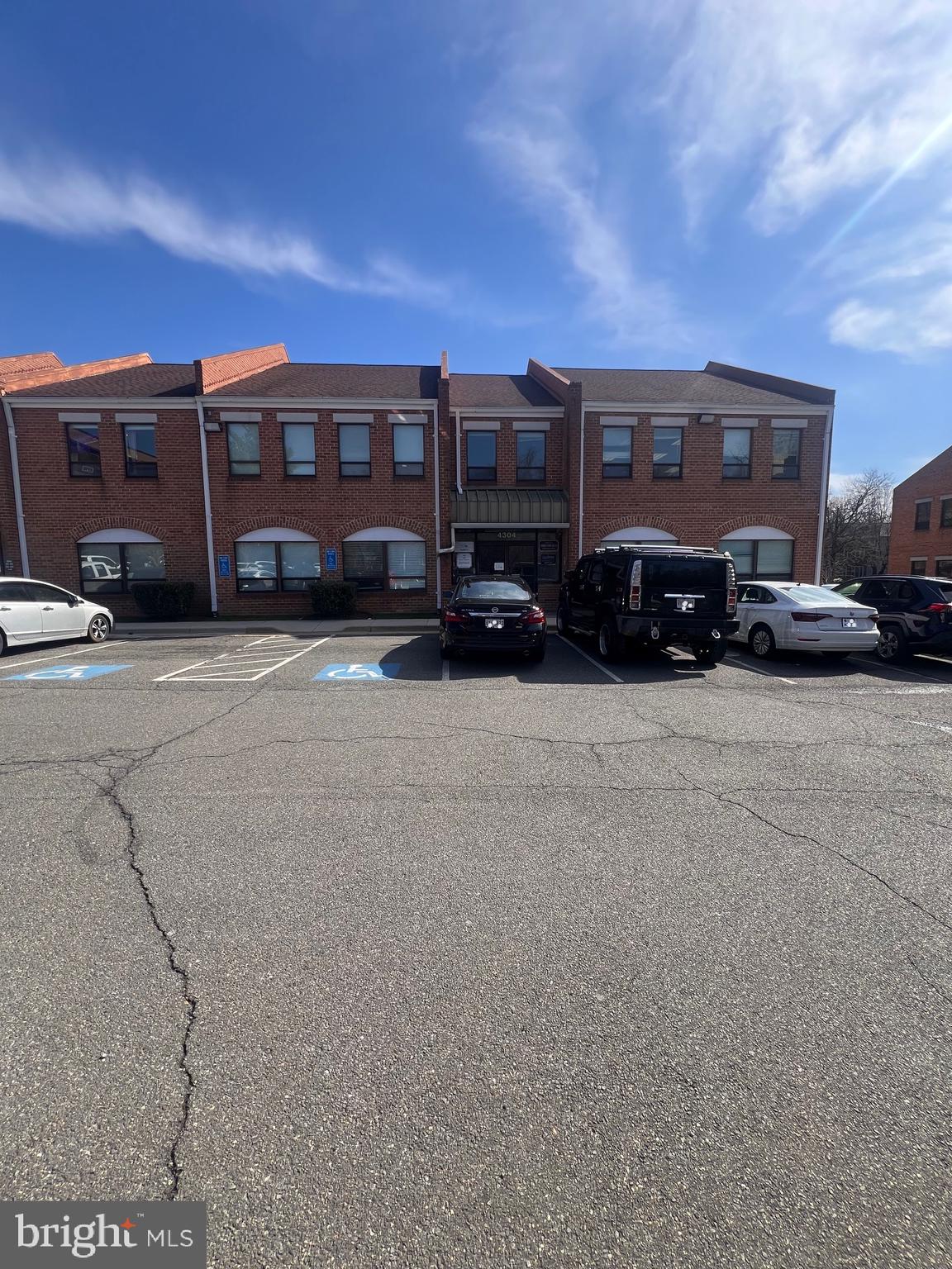 BRISTOW CENTER - Commercial Sale