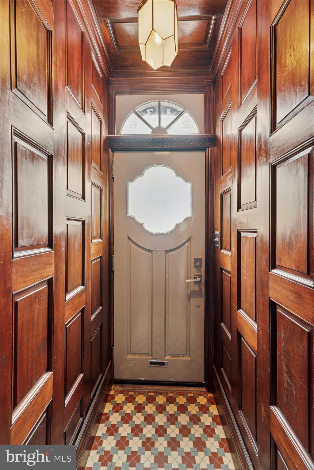 2136 S BANCROFT STREET