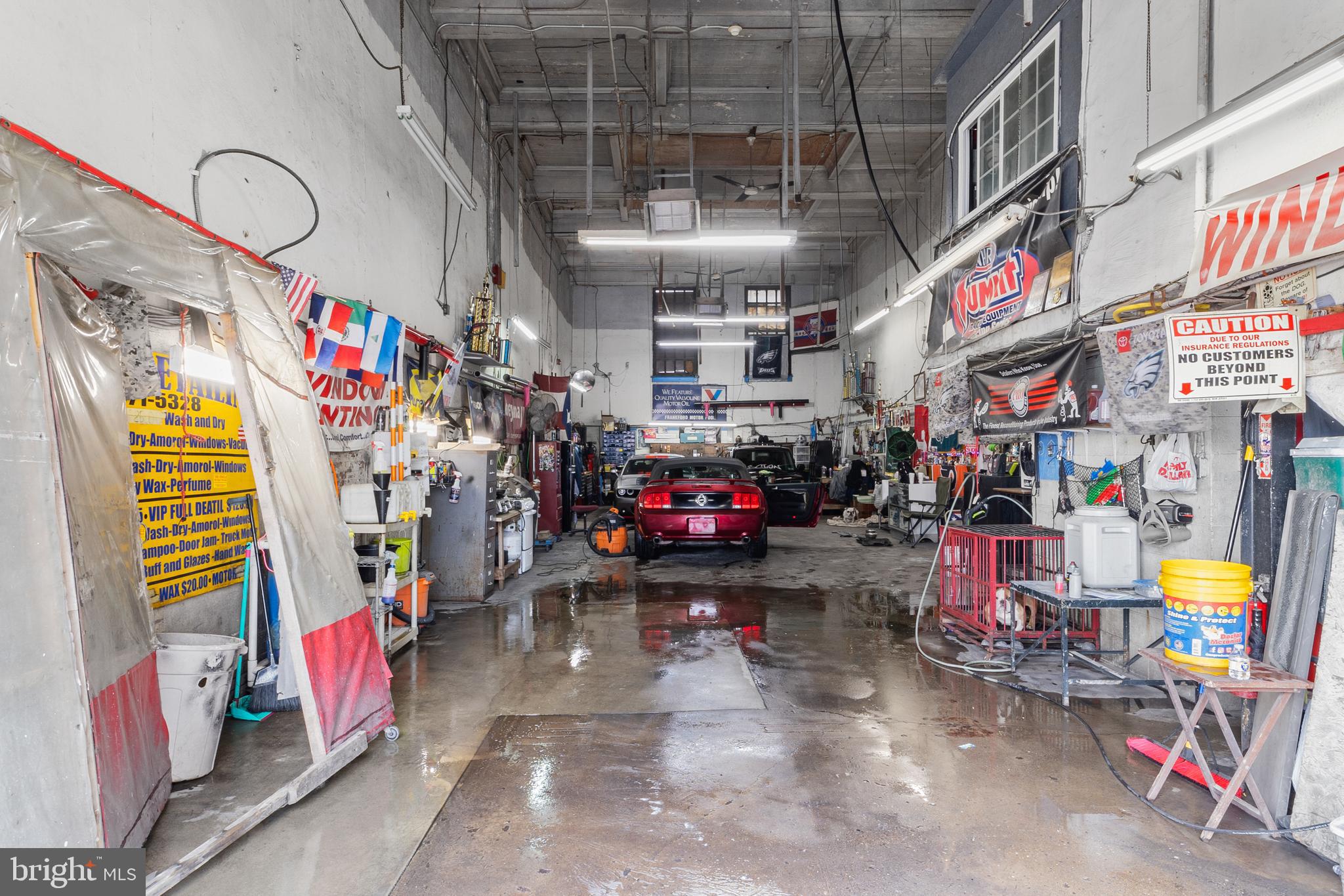 FRANKFORD - Commercial Sale
