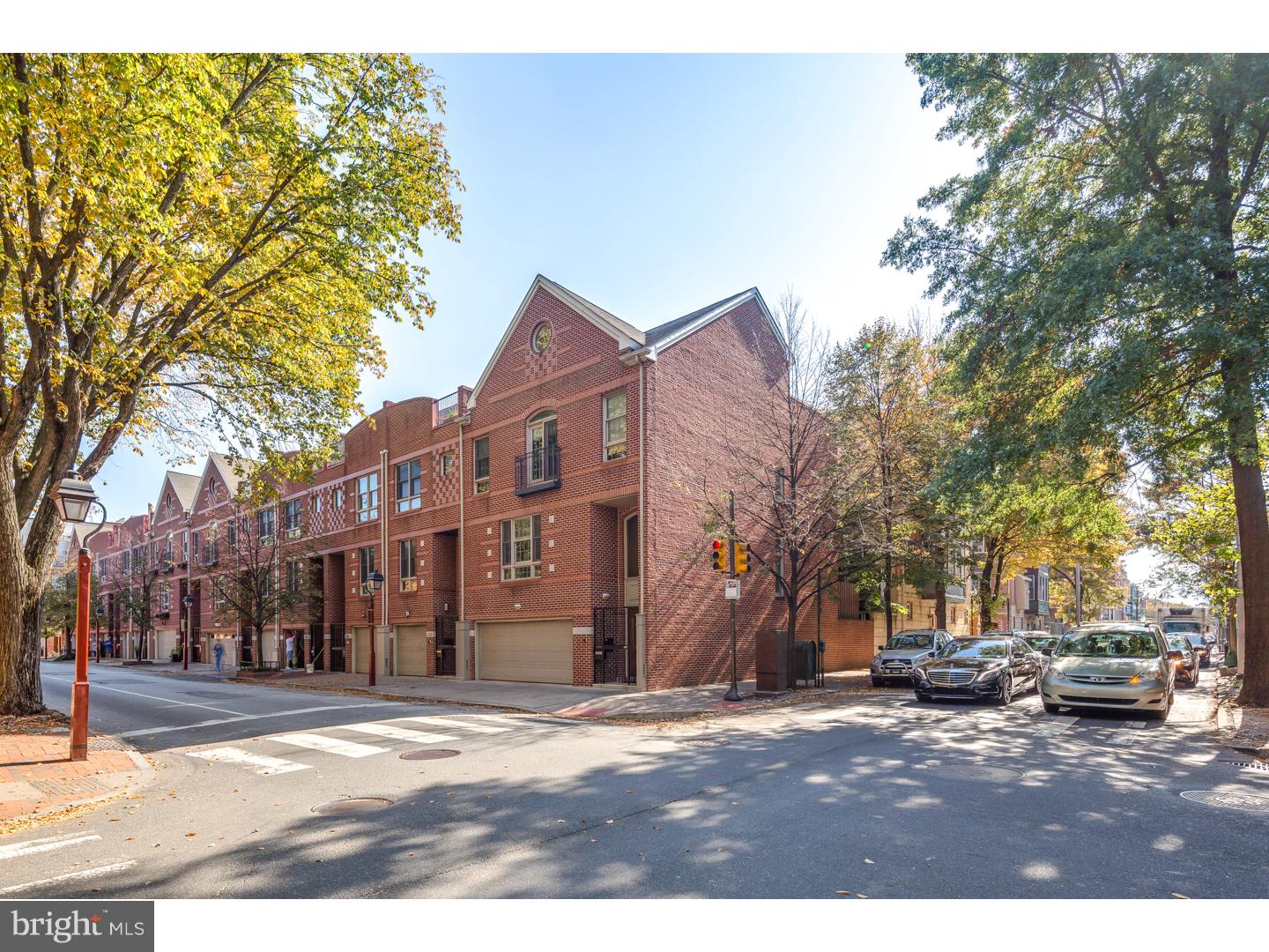 SOCIETY HILL - Residential