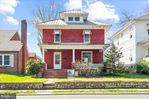 334 Boyd Avenue, Martinsburg, WV 25401 - MLS#: WVBE2039082