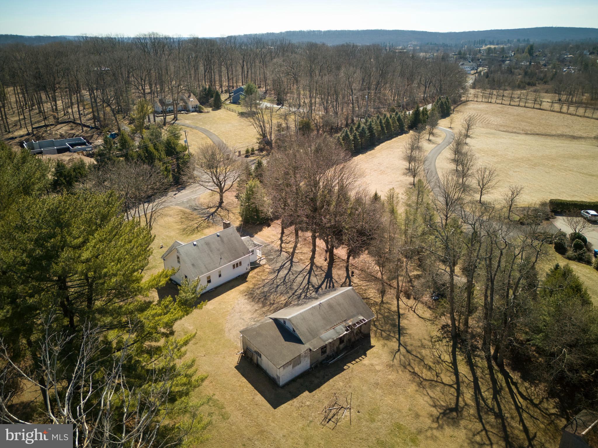 CANTERBURY WOODS - Residential
