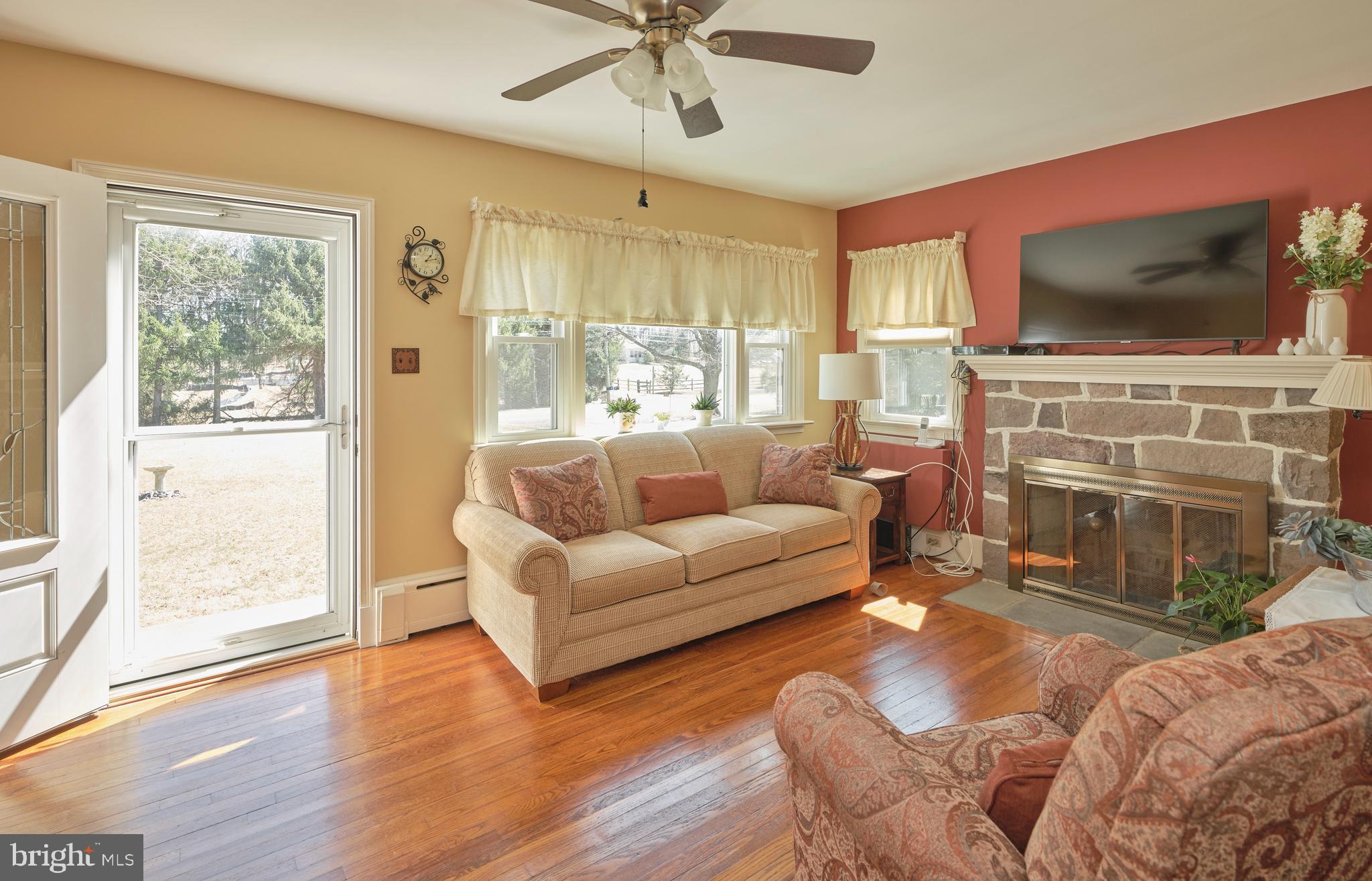 CANTERBURY WOODS - Residential