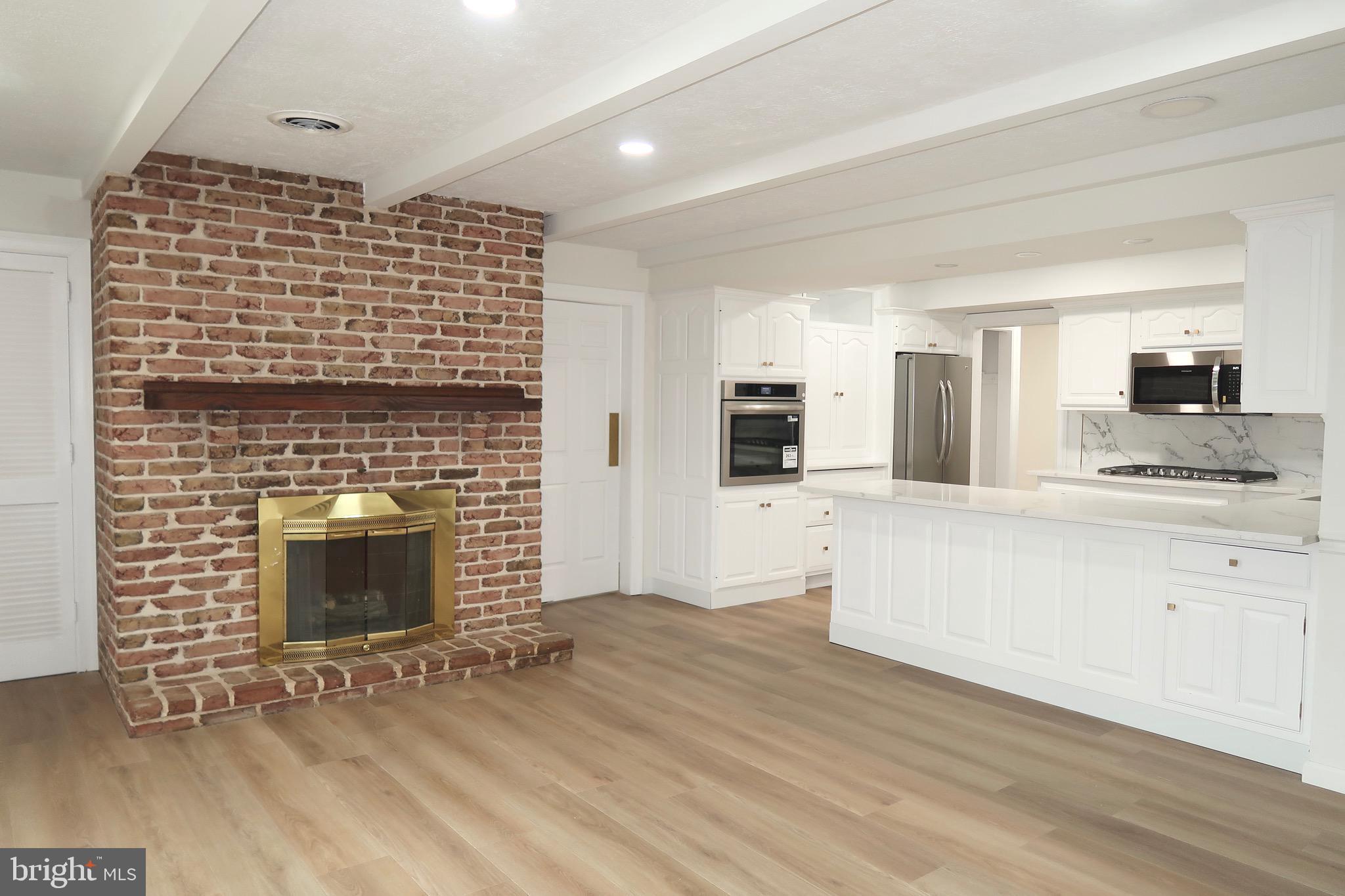 SPRINGETTSBURY TWP - Residential