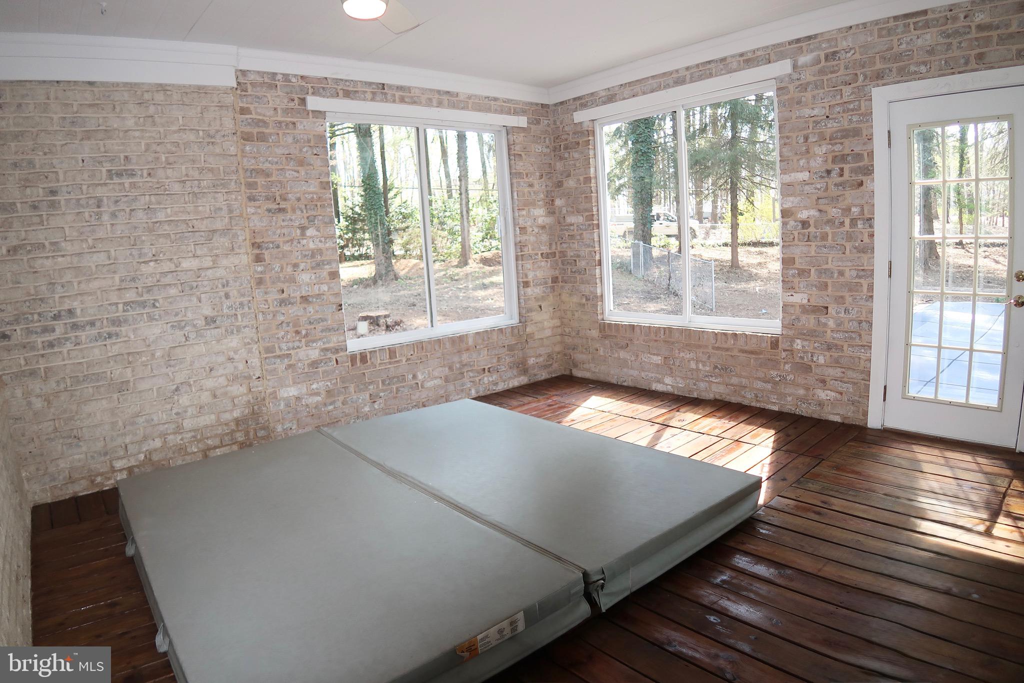 SPRINGETTSBURY TWP - Residential