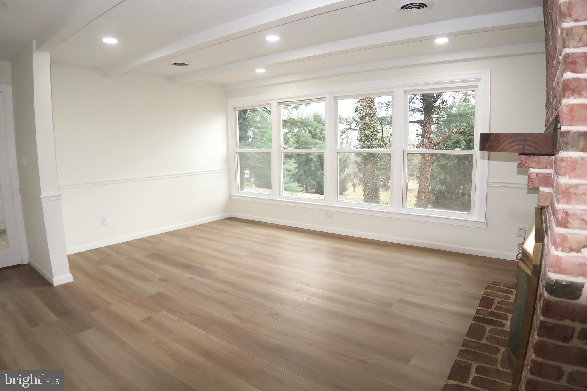 SPRINGETTSBURY TWP - Residential