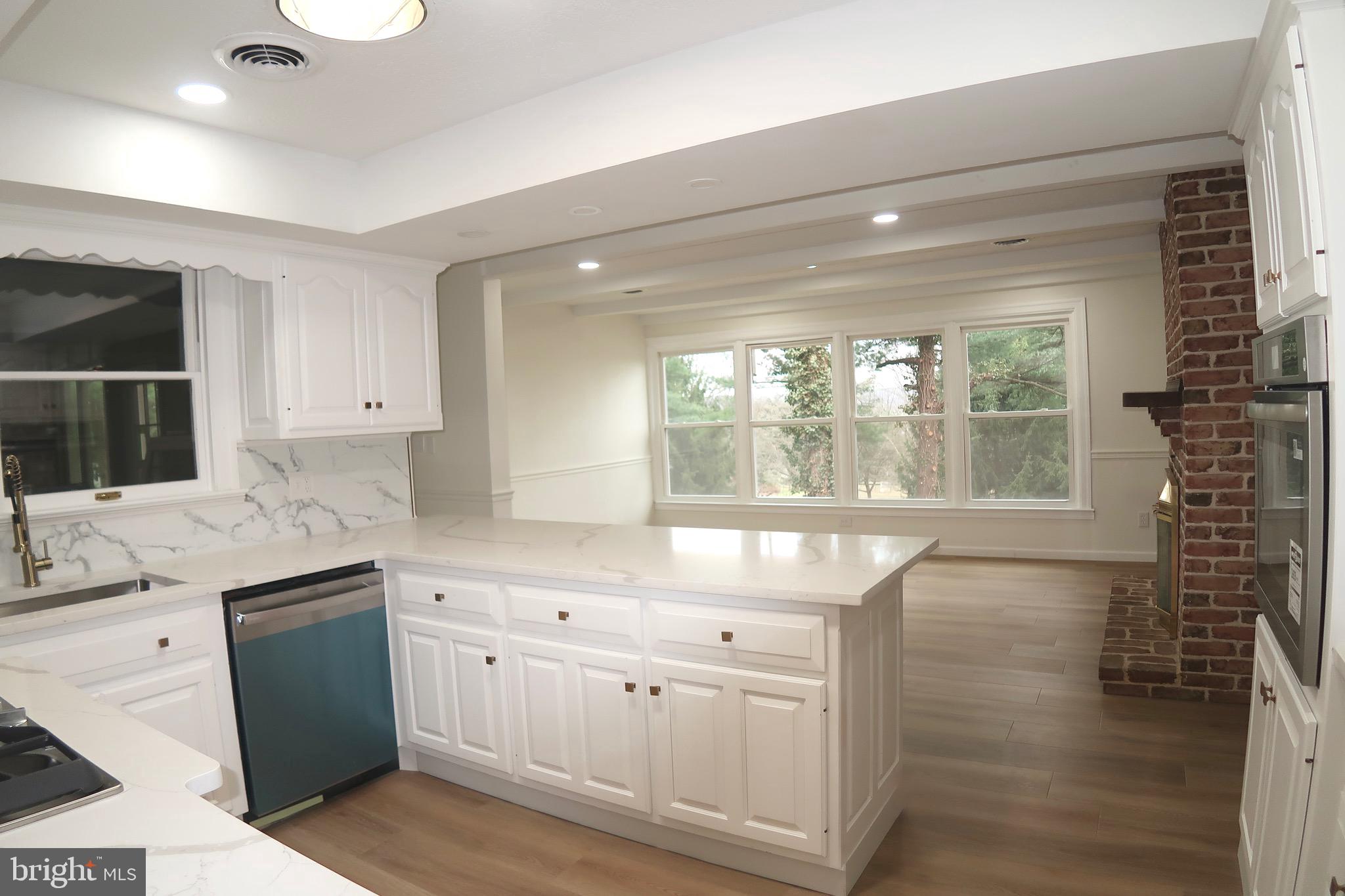 SPRINGETTSBURY TWP - Residential